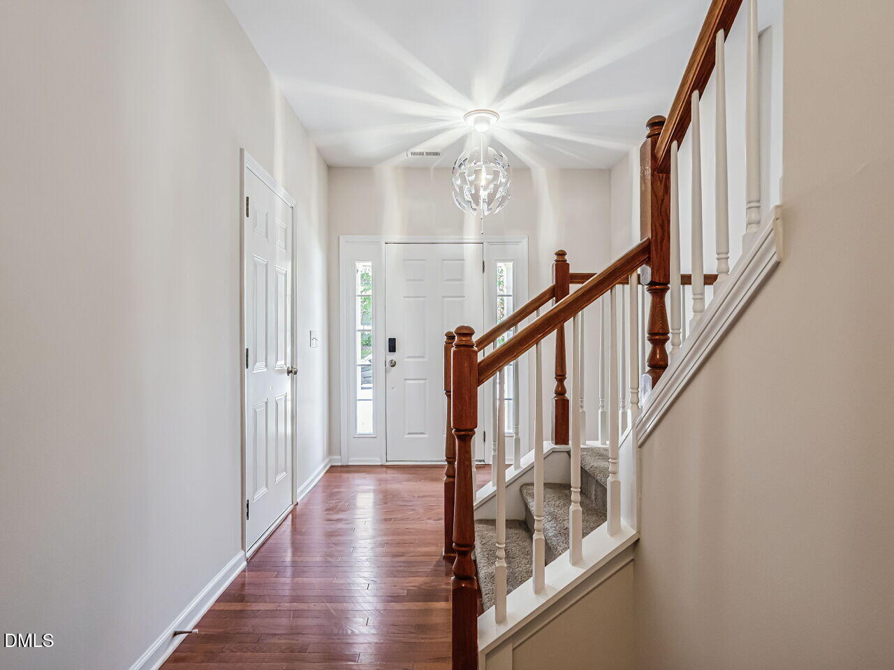 100 Gallent Hedge Trail Property Photo 3