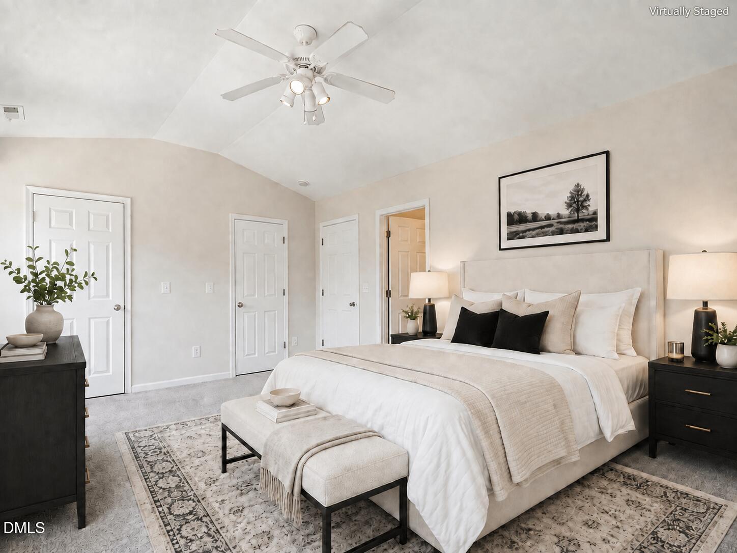 100 Gallent Hedge Trail Property Photo 14