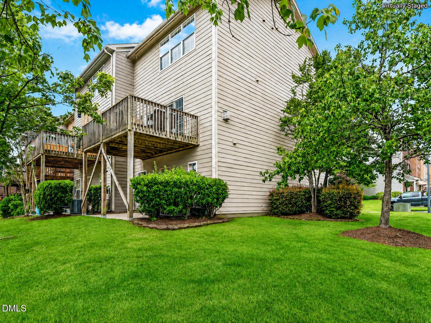100 Gallent Hedge Trail Property Photo 18