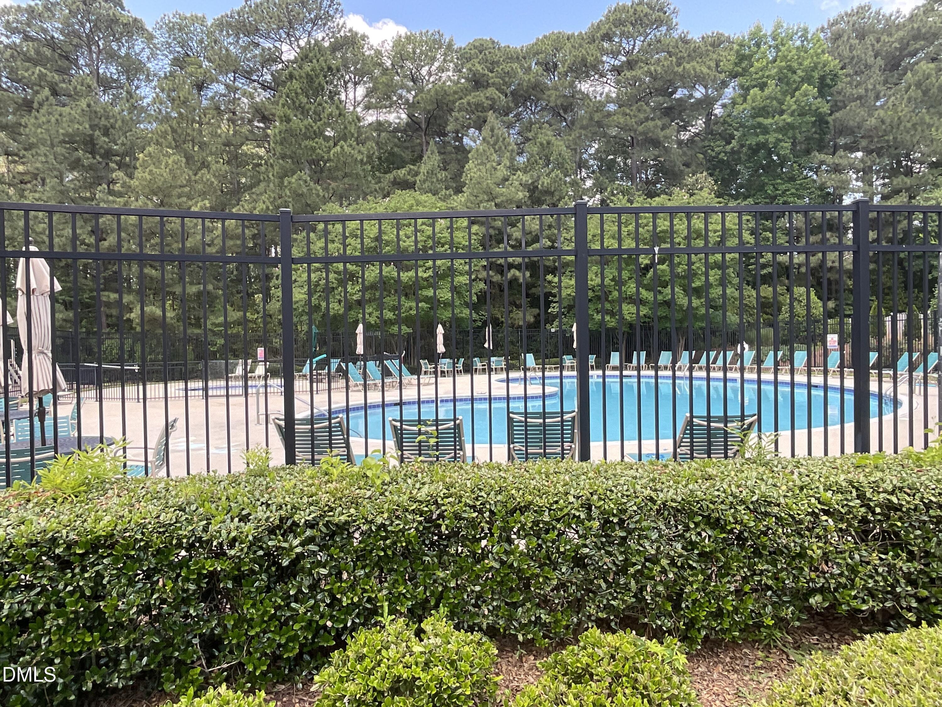 100 Gallent Hedge Trail Property Photo 22