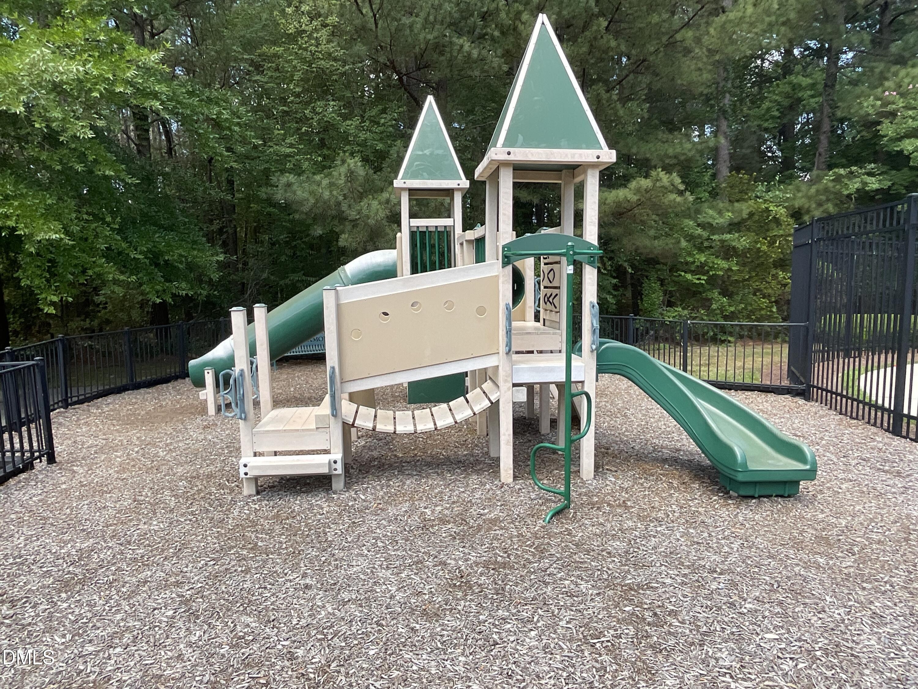 100 Gallent Hedge Trail Property Photo 24