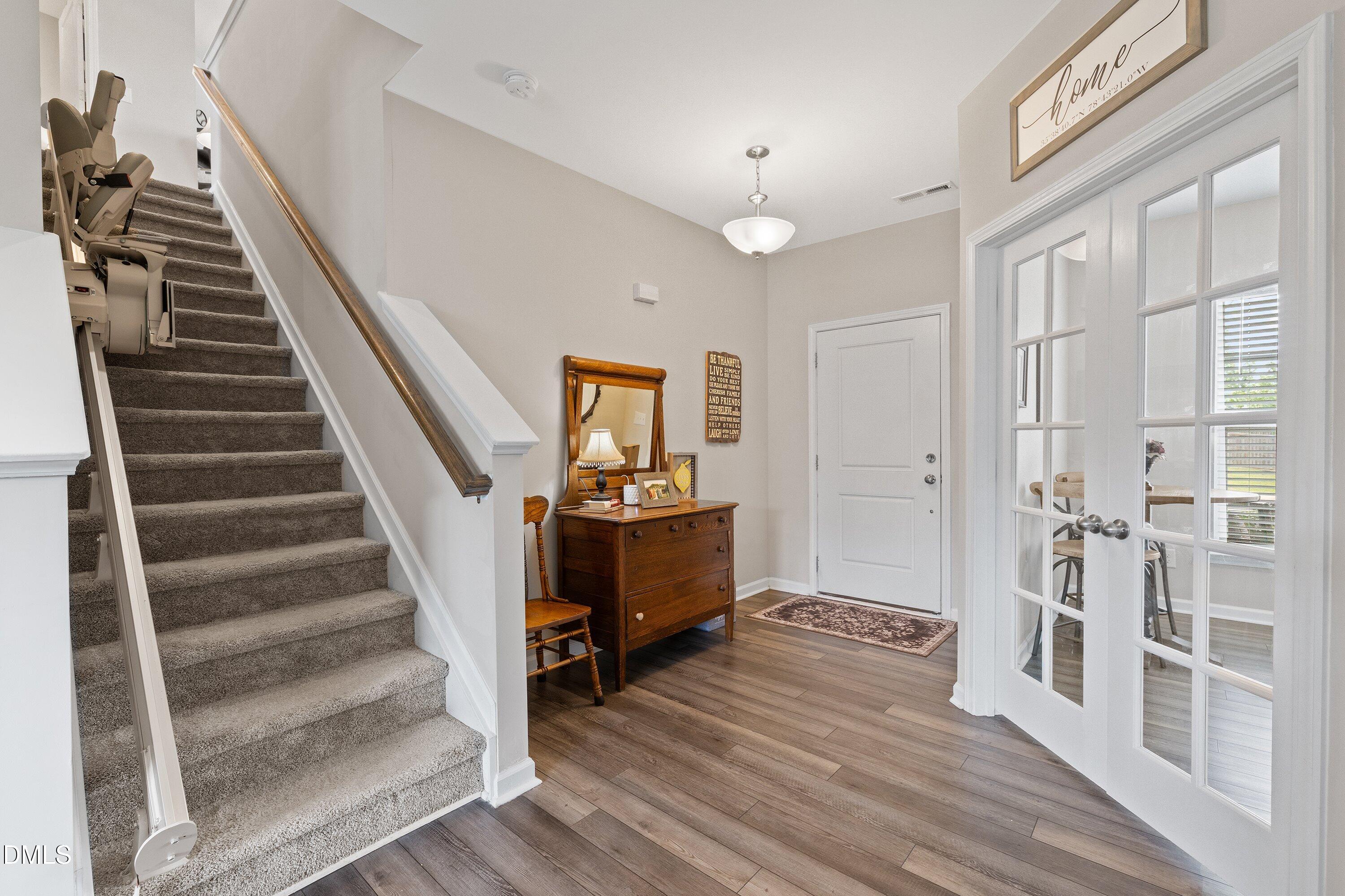 4640 Okeechobee Court Property Photo 6