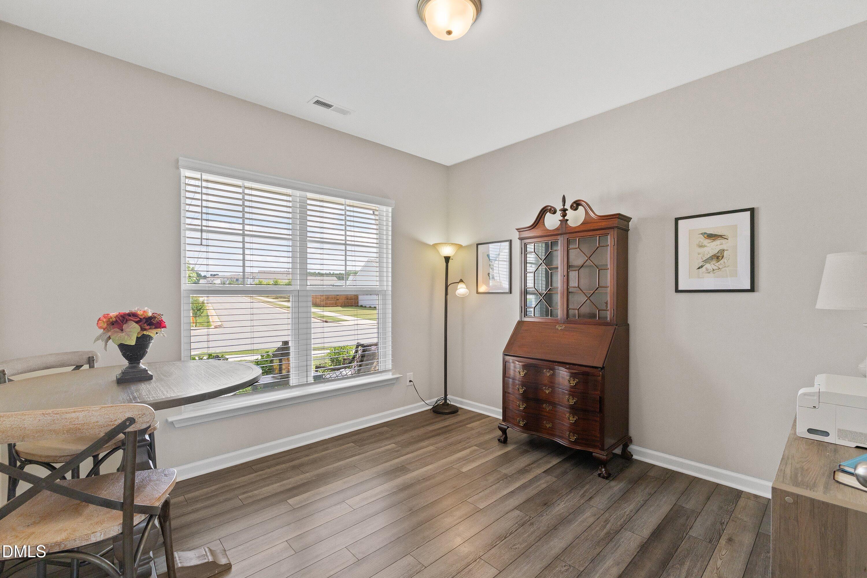 4640 Okeechobee Court Property Photo 11