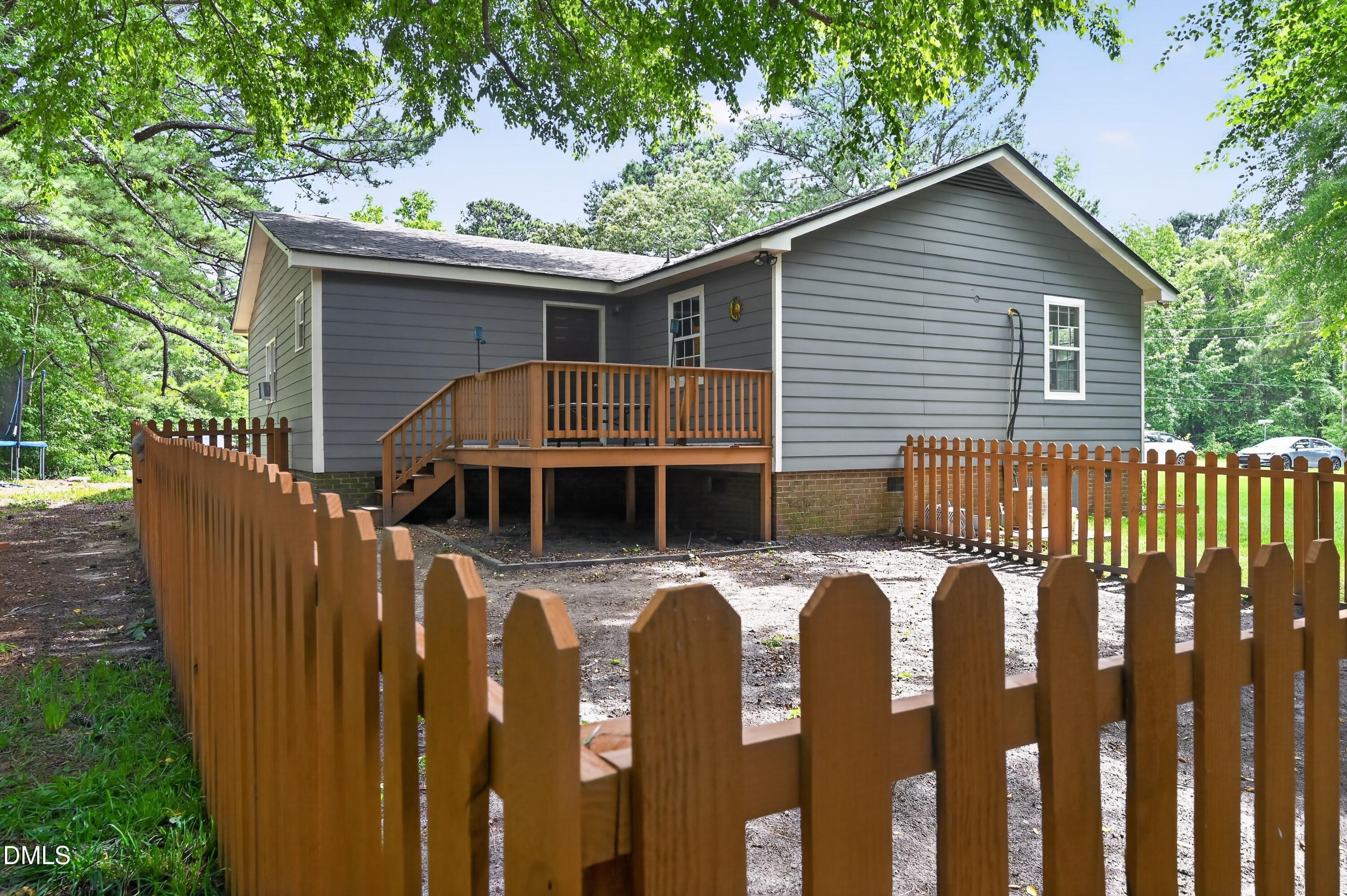 109 Snowden Street Property Photo 26