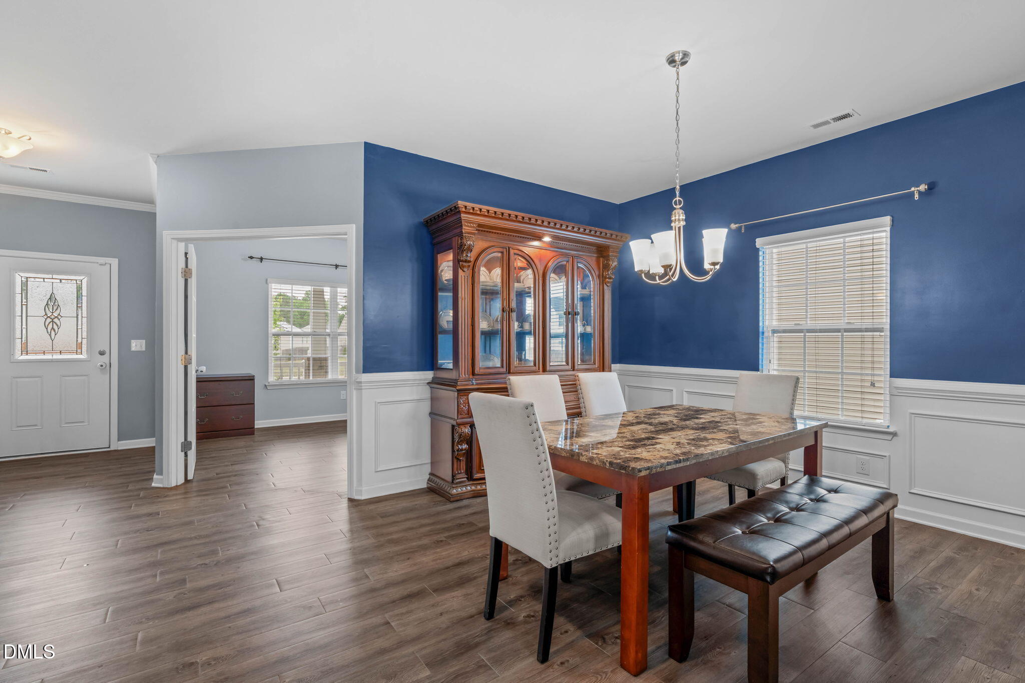 1017 Milkweed Court Property Photo 2