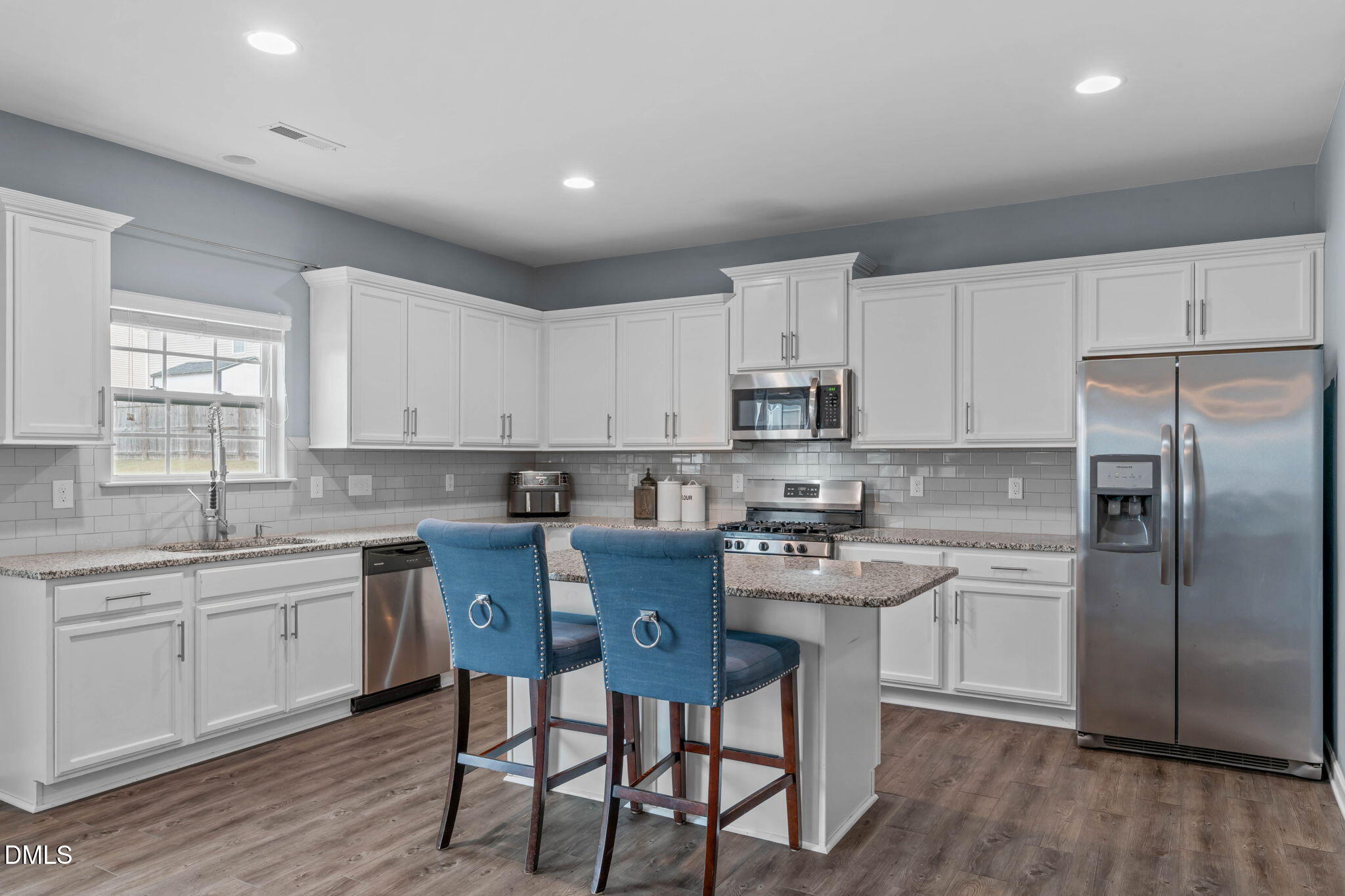 1017 Milkweed Court Property Photo 3