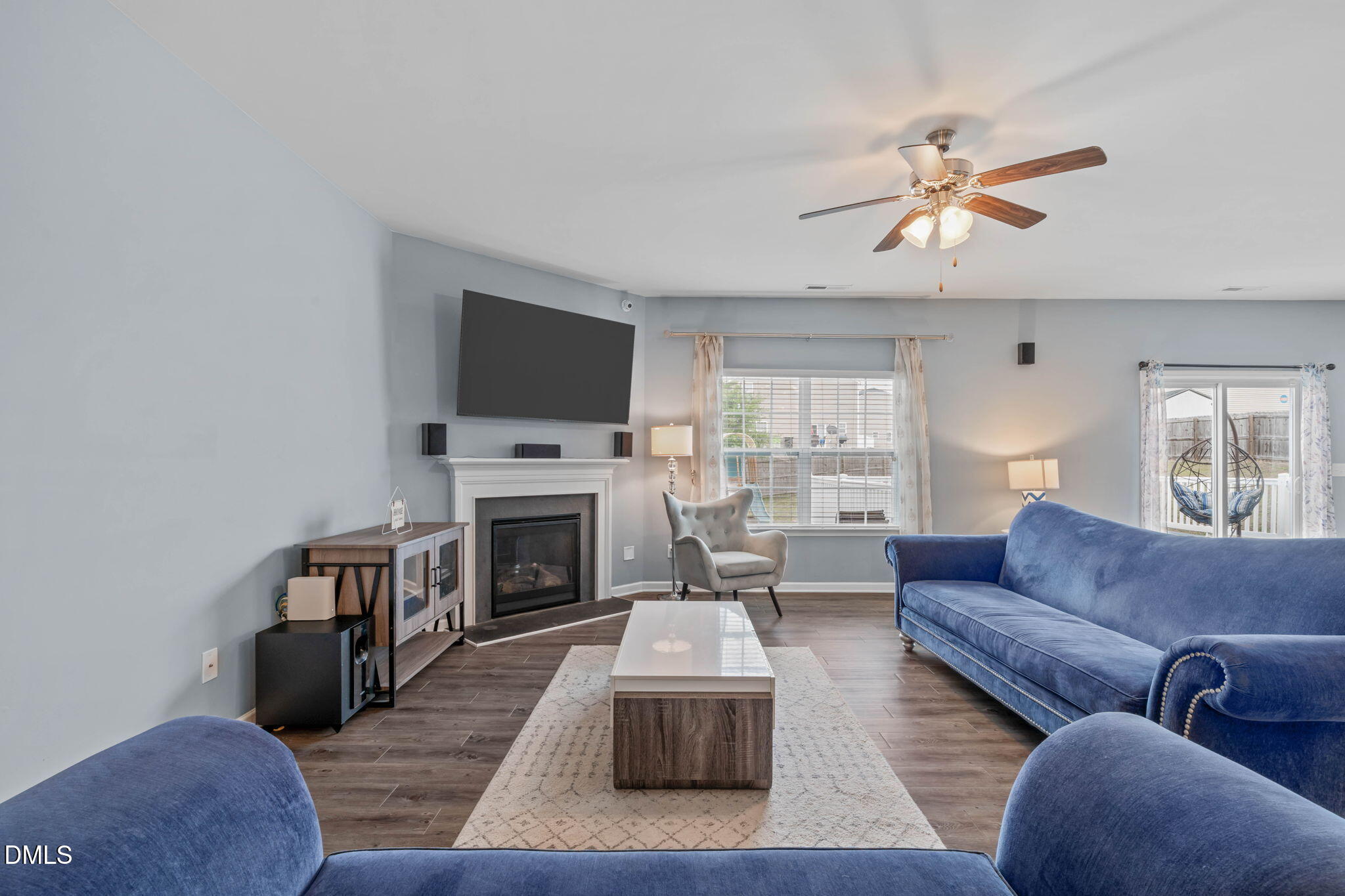 1017 Milkweed Court Property Photo 4