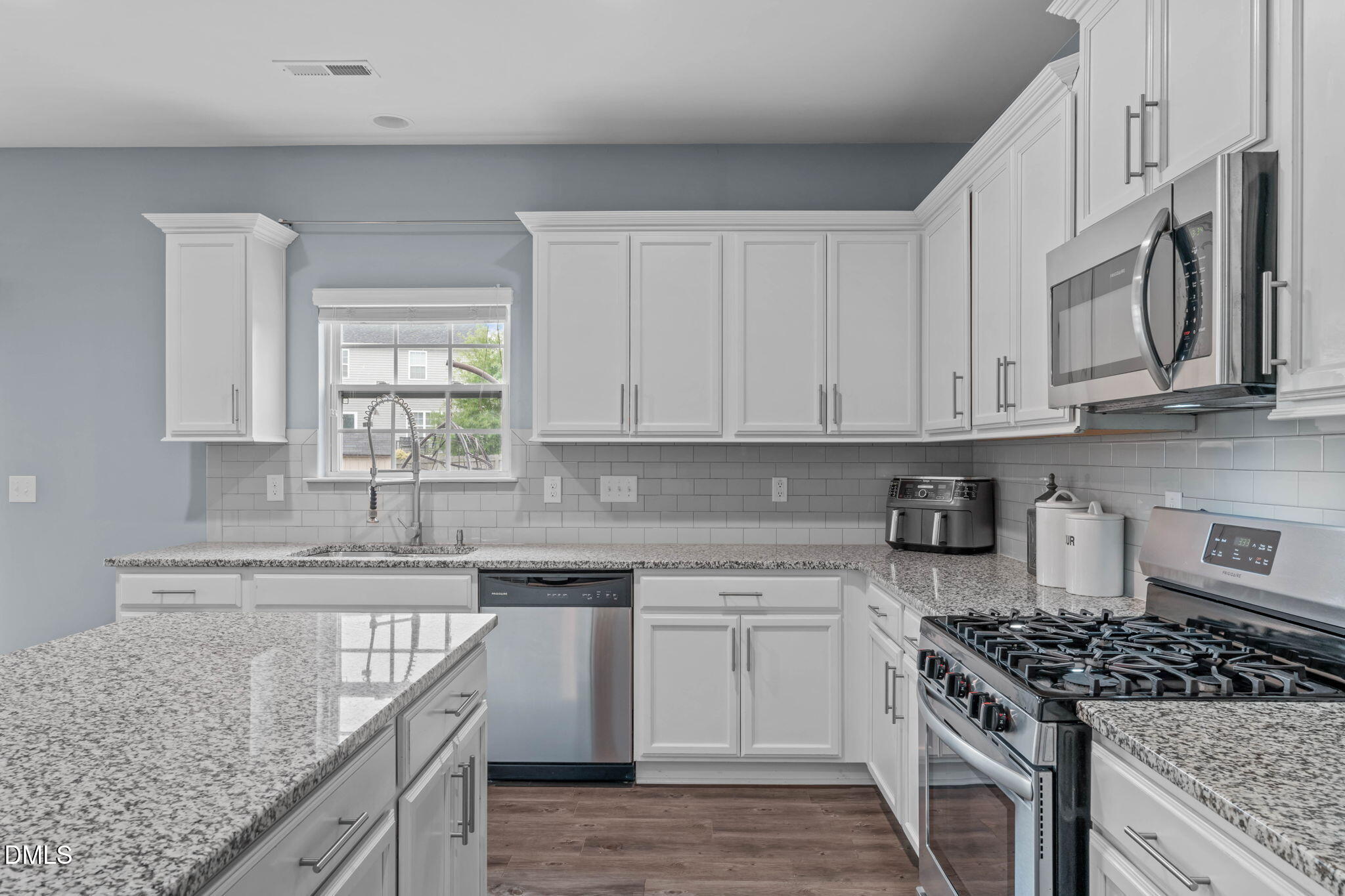 1017 Milkweed Court Property Photo 18