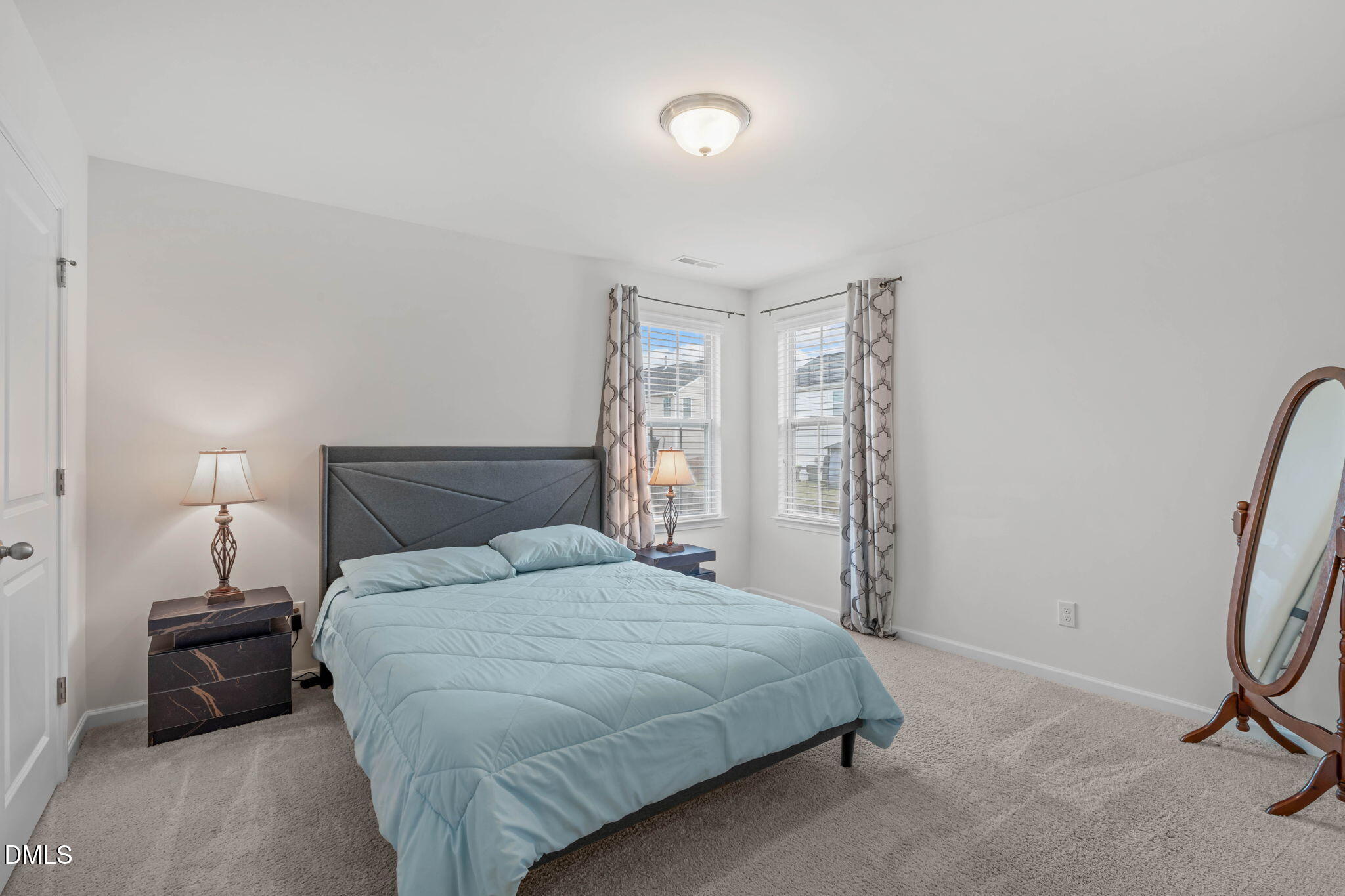 1017 Milkweed Court Property Photo 28