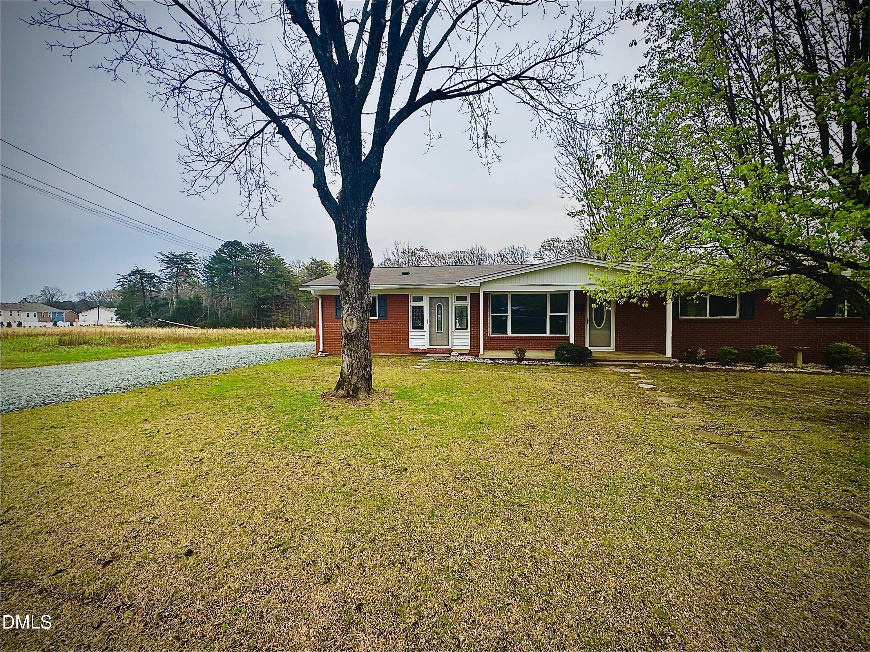 243 Nicks Street Property Photo 2