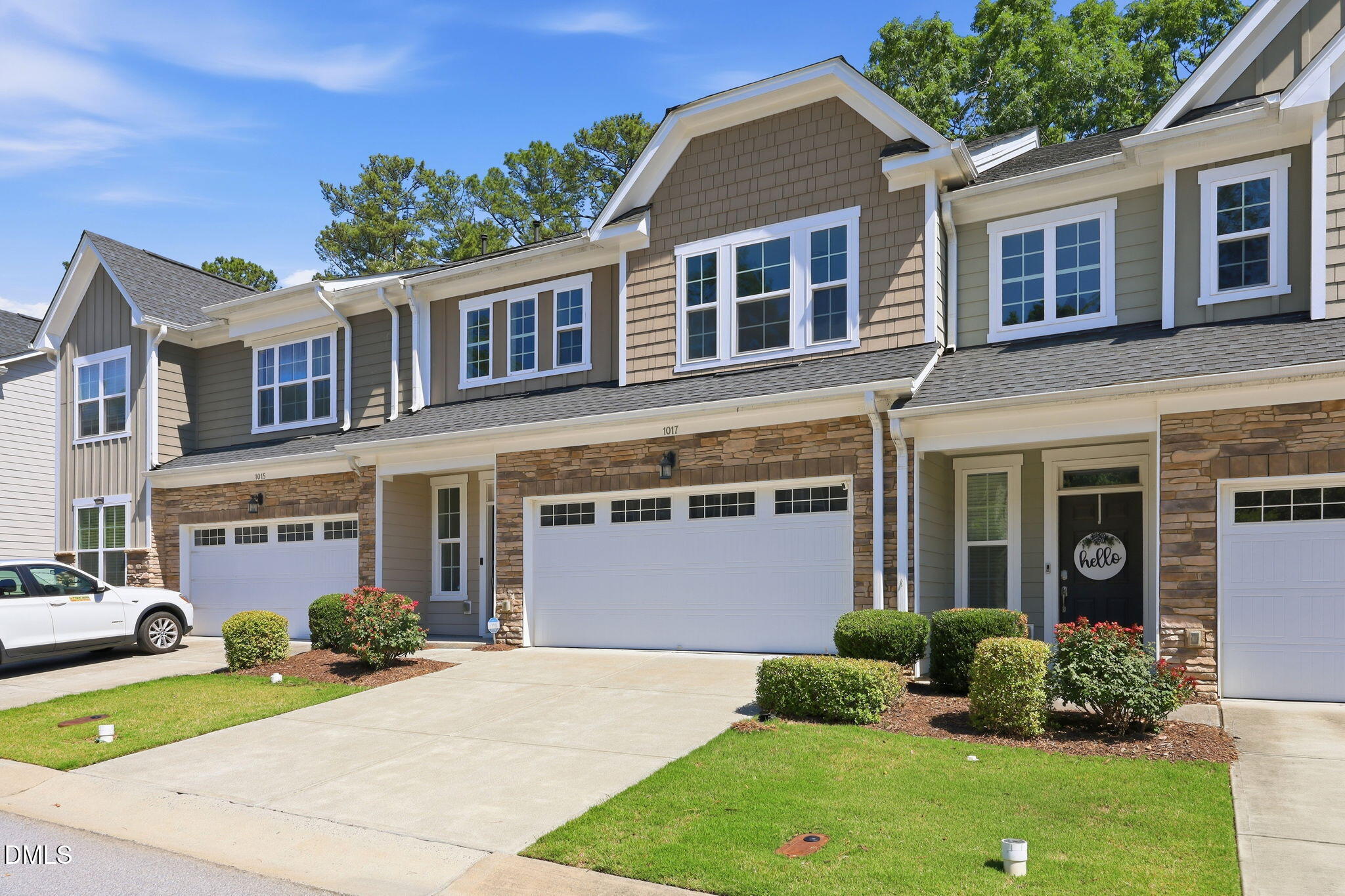 1017 Hero Place Property Photo 2