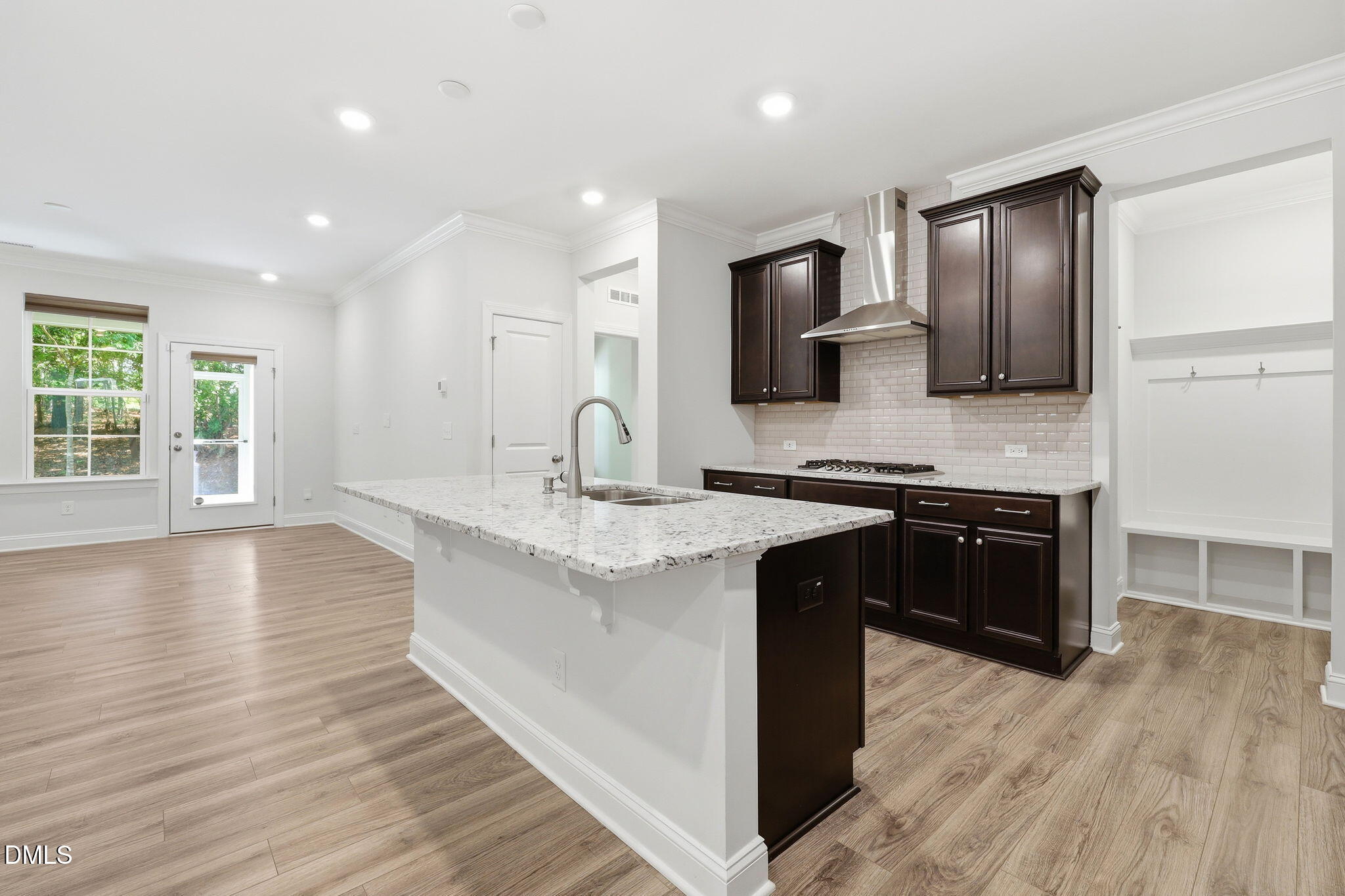 1017 Hero Place Property Photo 5