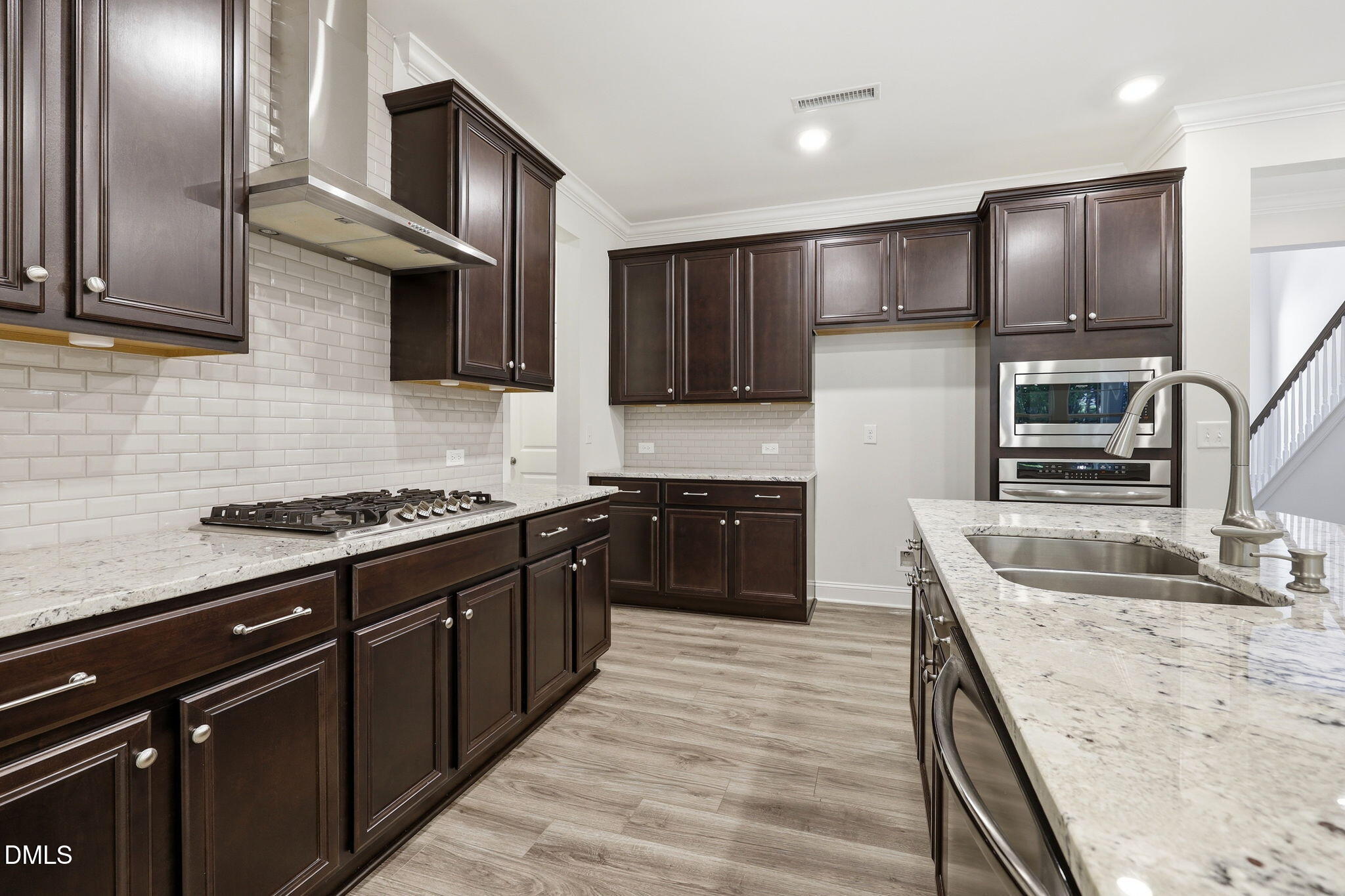 1017 Hero Place Property Photo 8