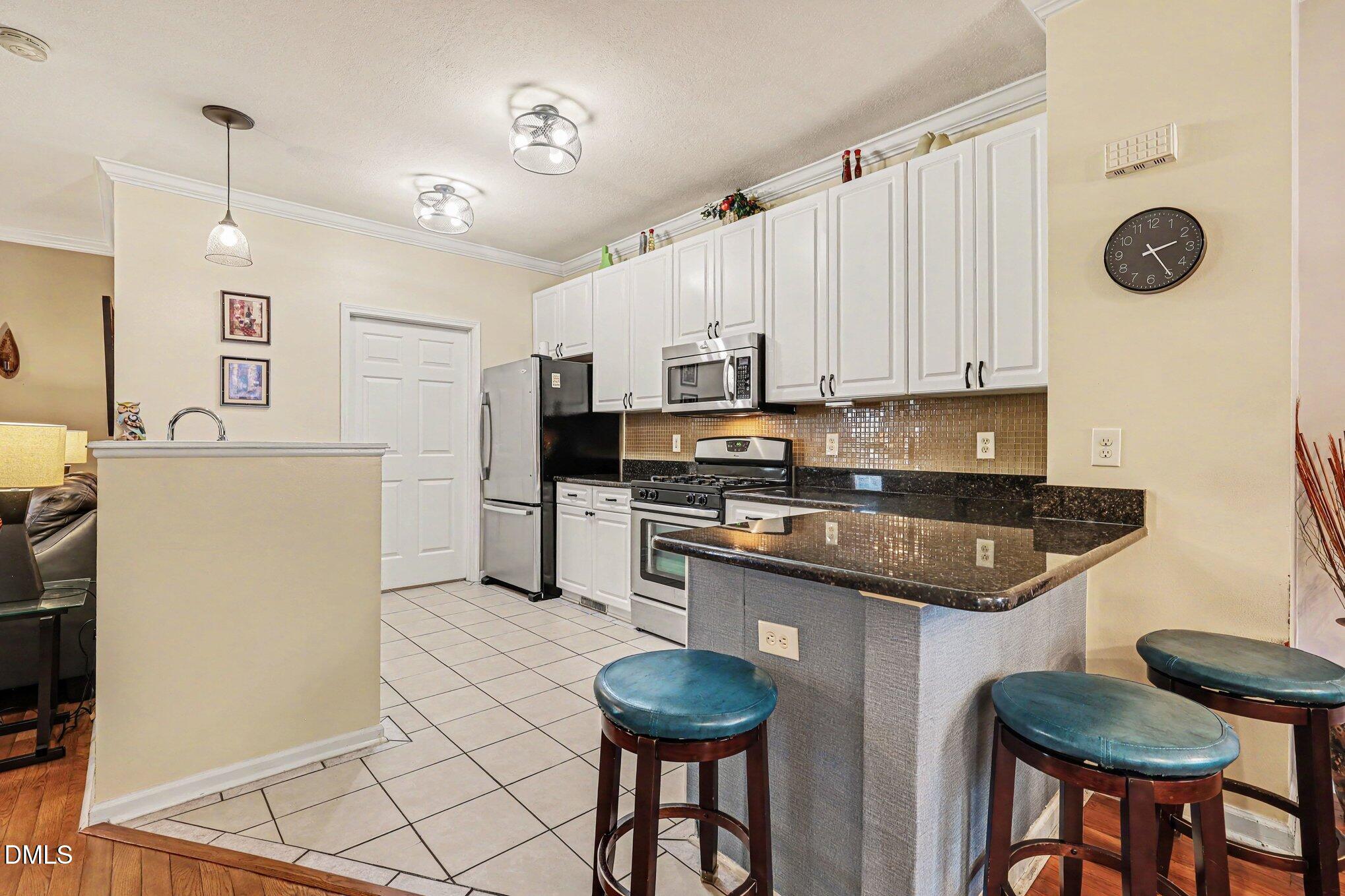 239 Carroll Street Property Photo 7