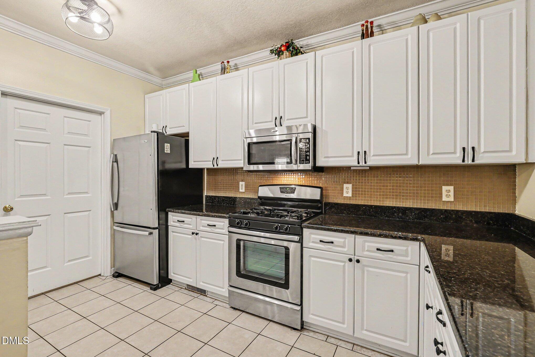 239 Carroll Street Property Photo 11