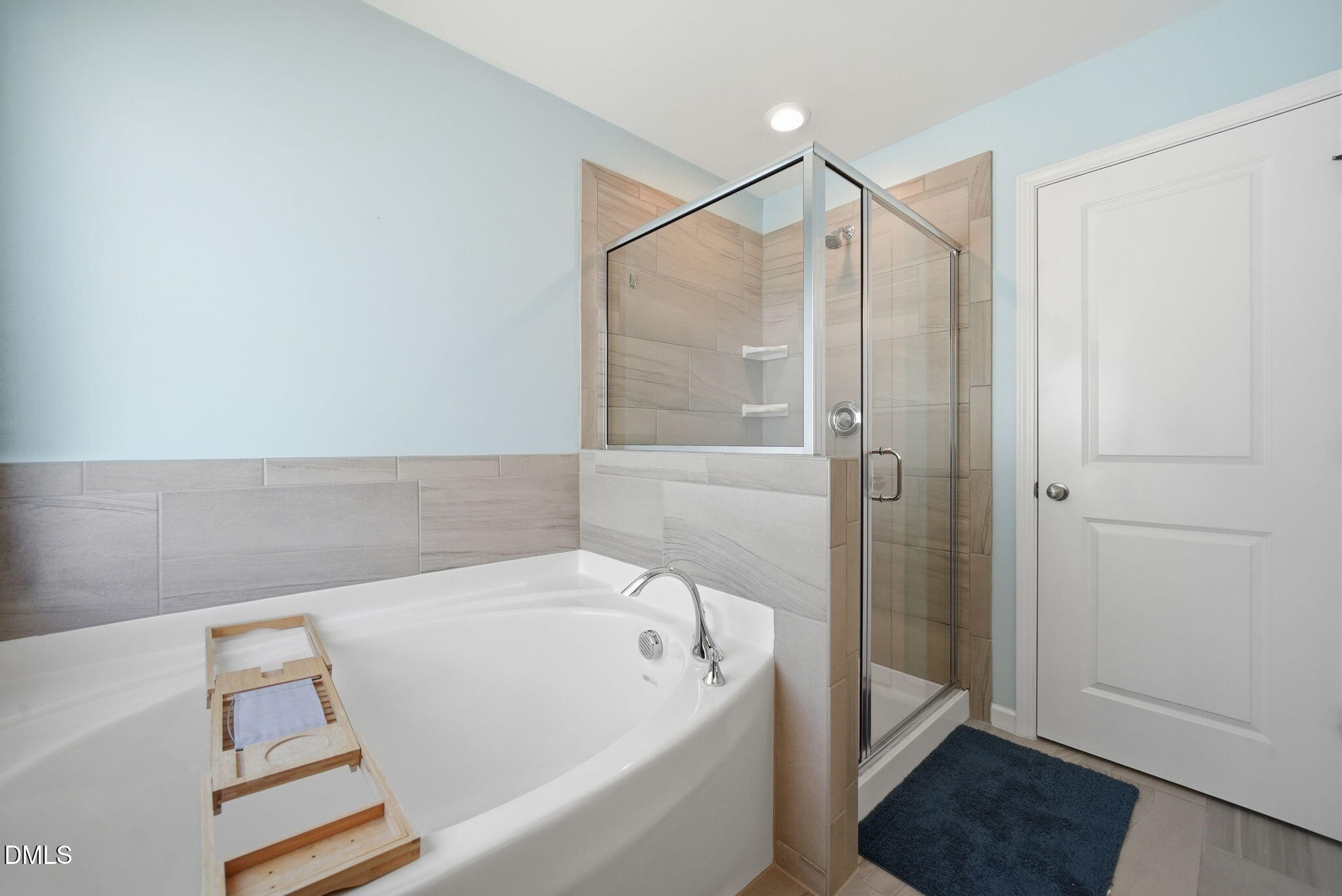 636 Hiddenbrook Drive Property Photo 20