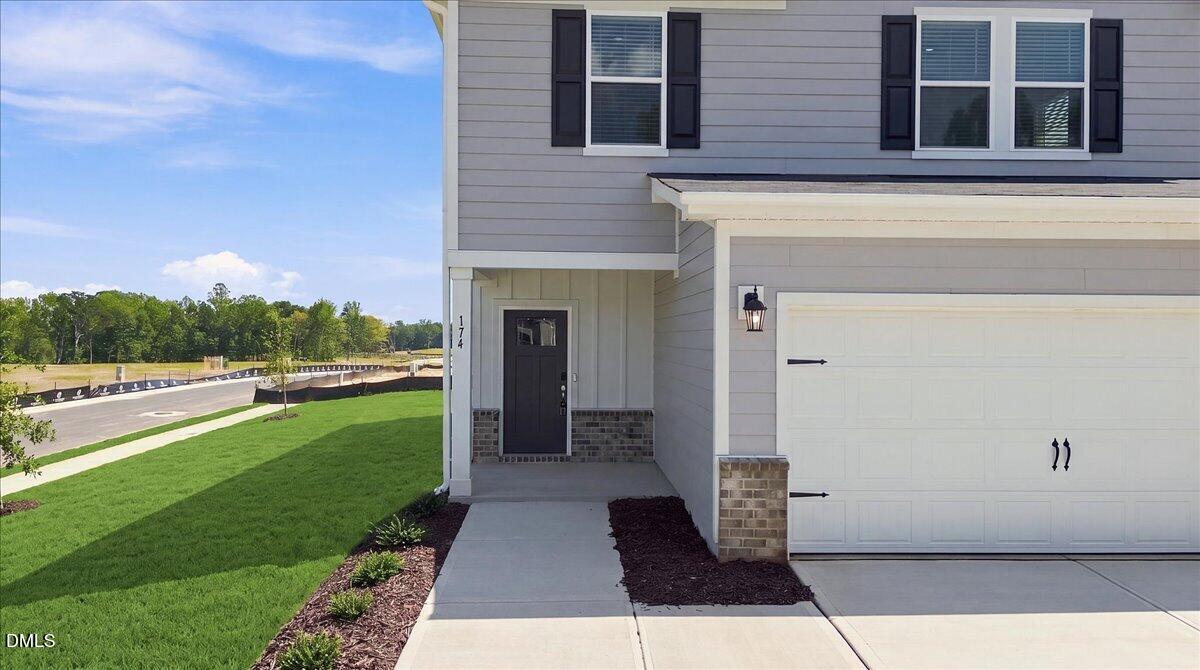 174 N Field Sparrow Way Property Photo 4