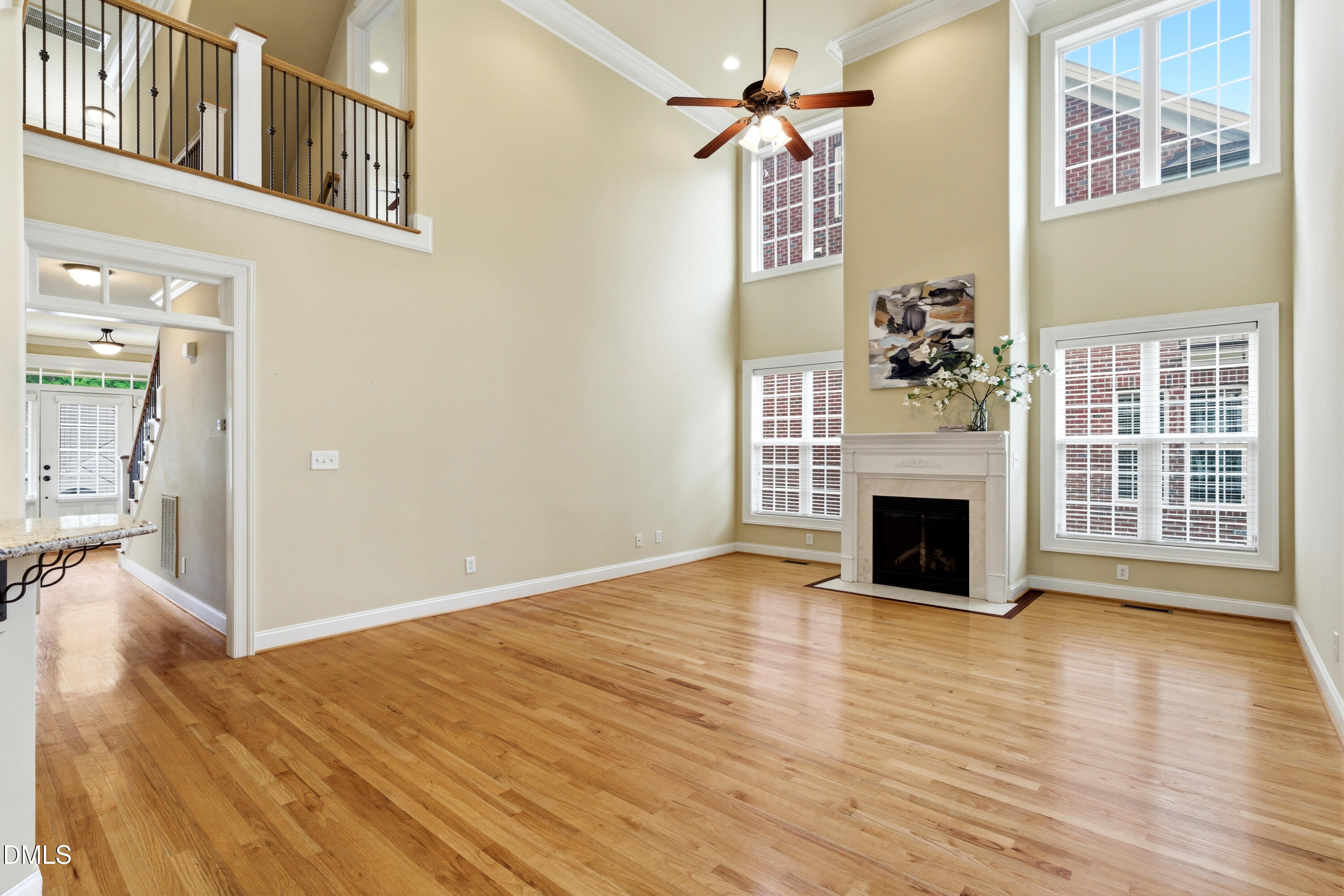 402 Village Loop Drive Property Photo 7