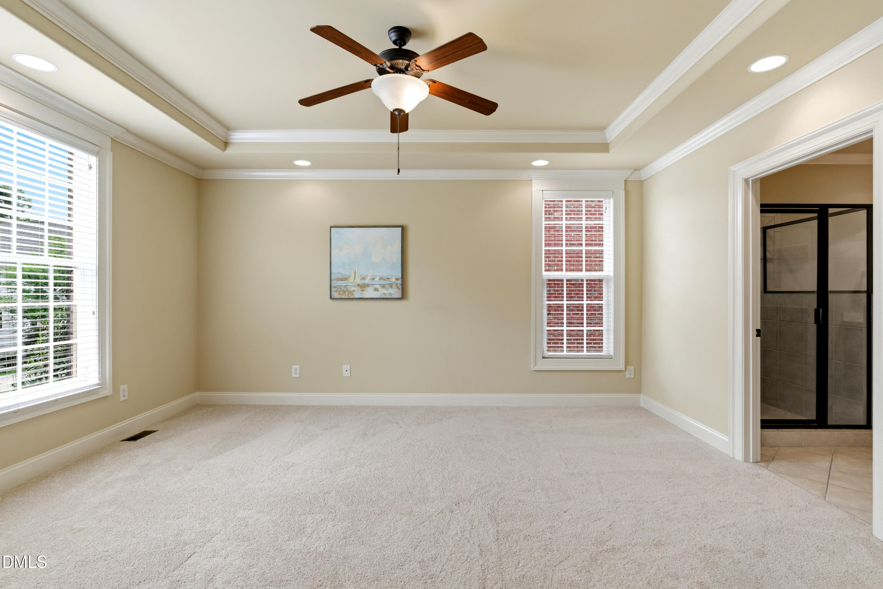 402 Village Loop Drive Property Photo 19