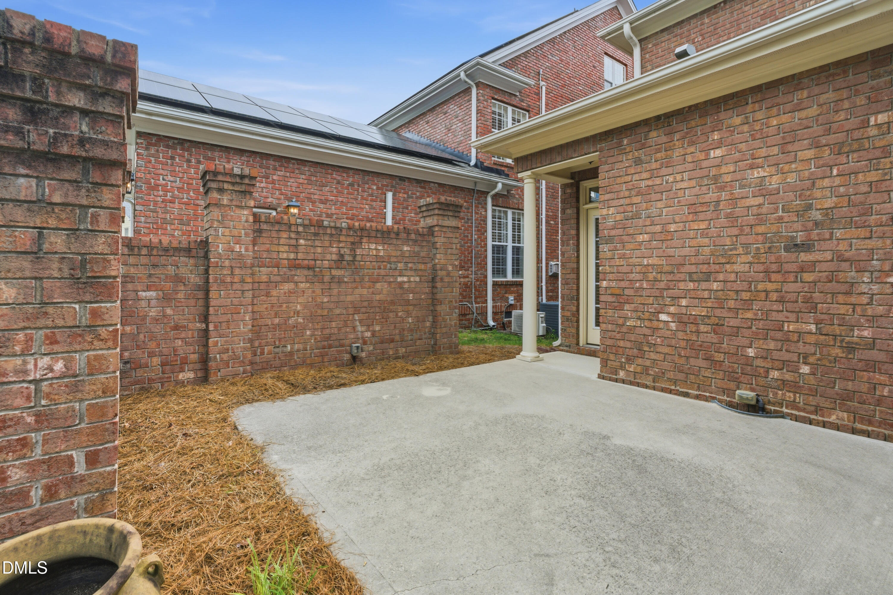 402 Village Loop Drive Property Photo 32