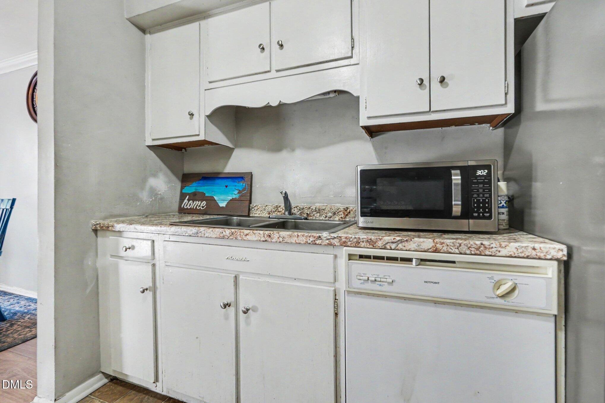 1231 Teakwood Place Property Photo 11