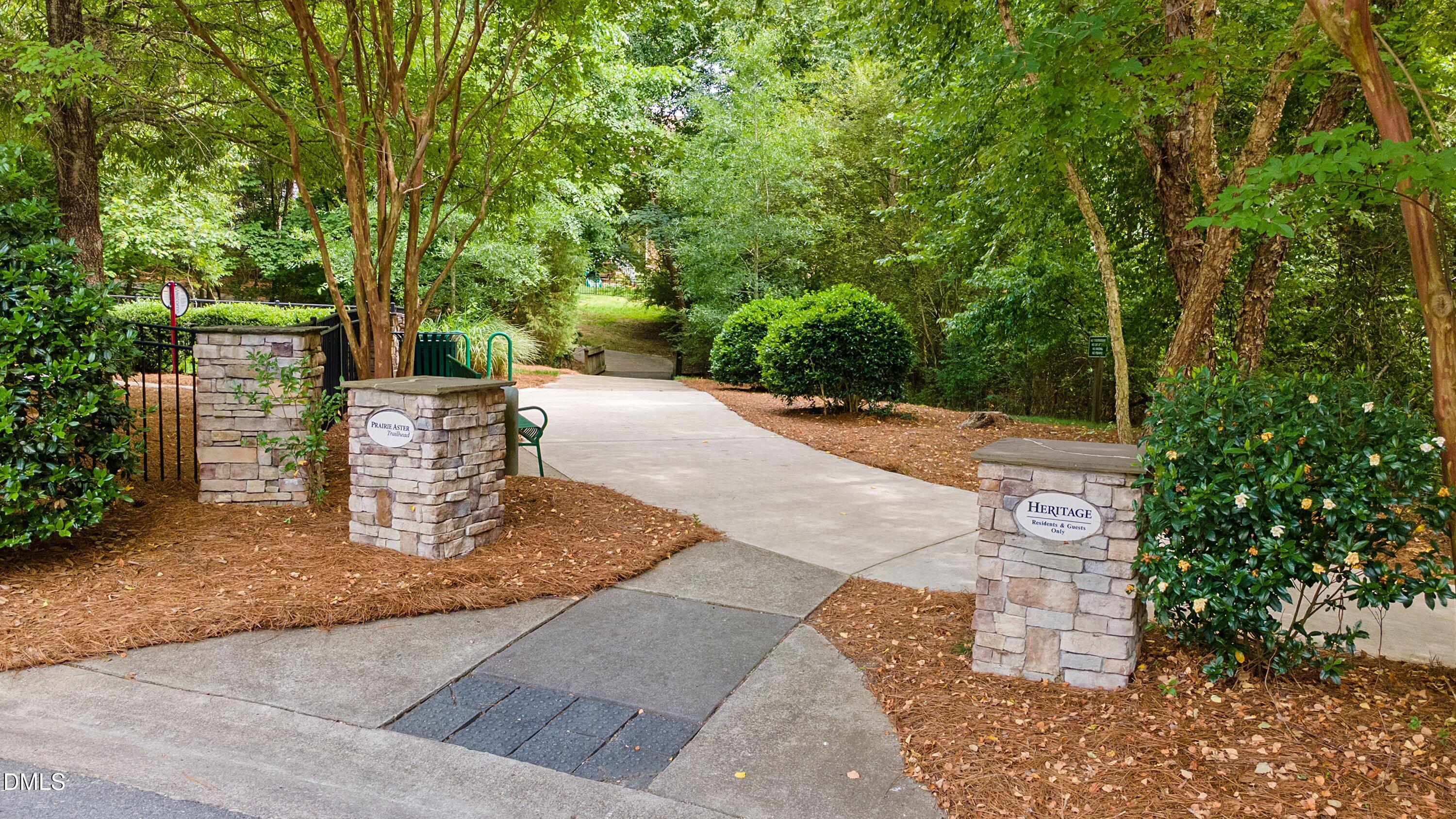 1005 Prairie Aster Court Property Photo 10