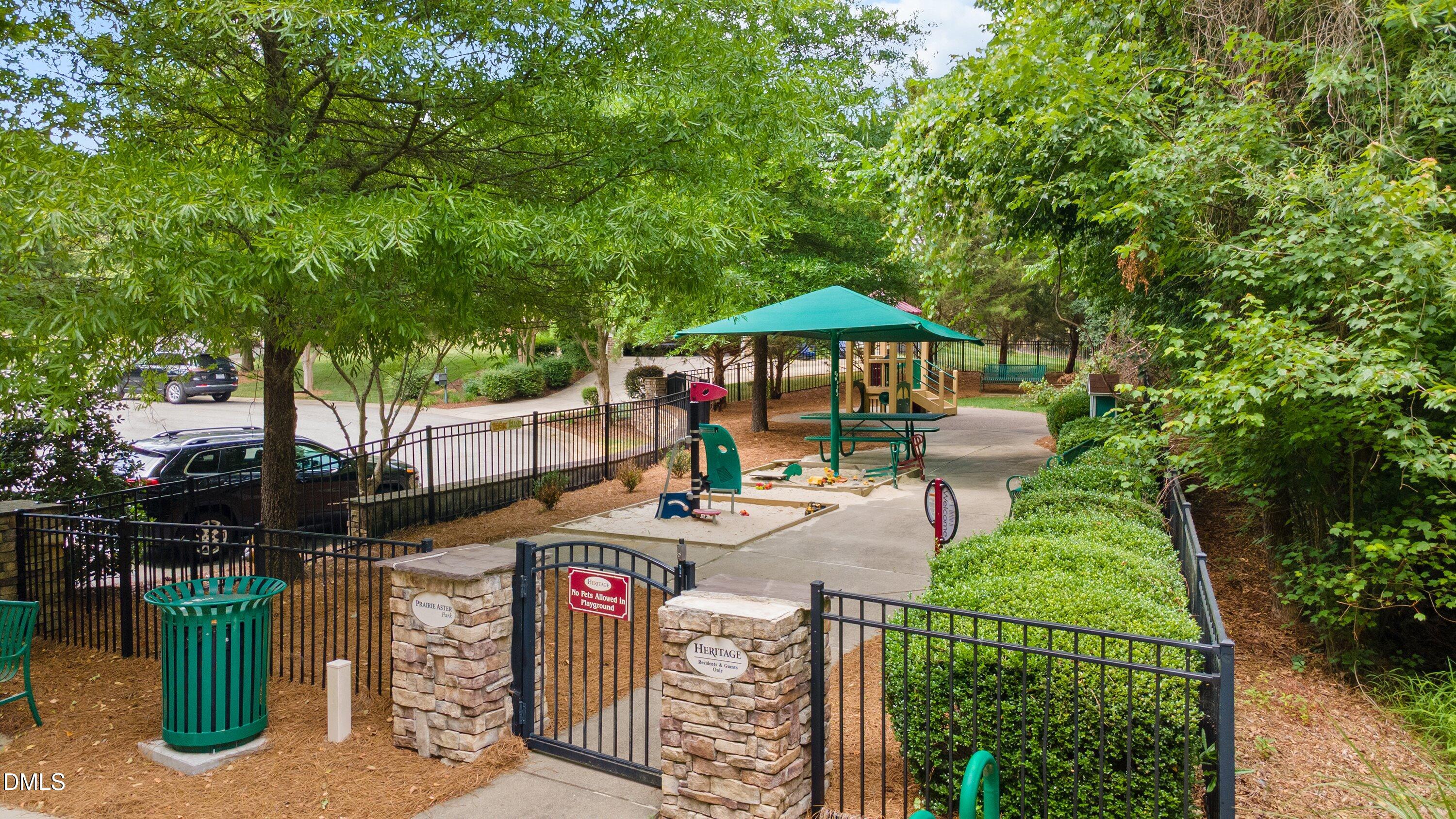 1005 Prairie Aster Court Property Photo 11