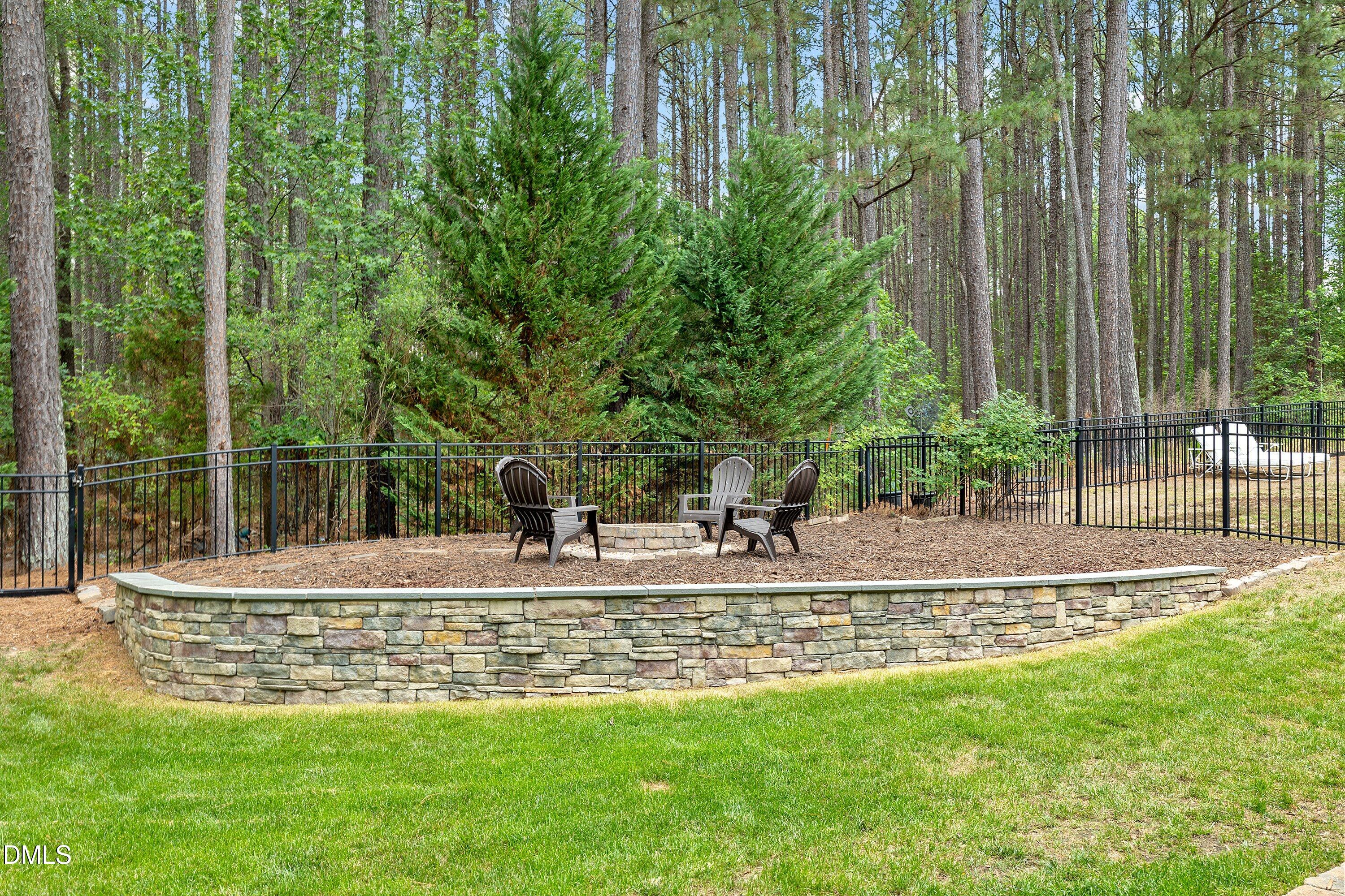 1005 Prairie Aster Court Property Photo 12