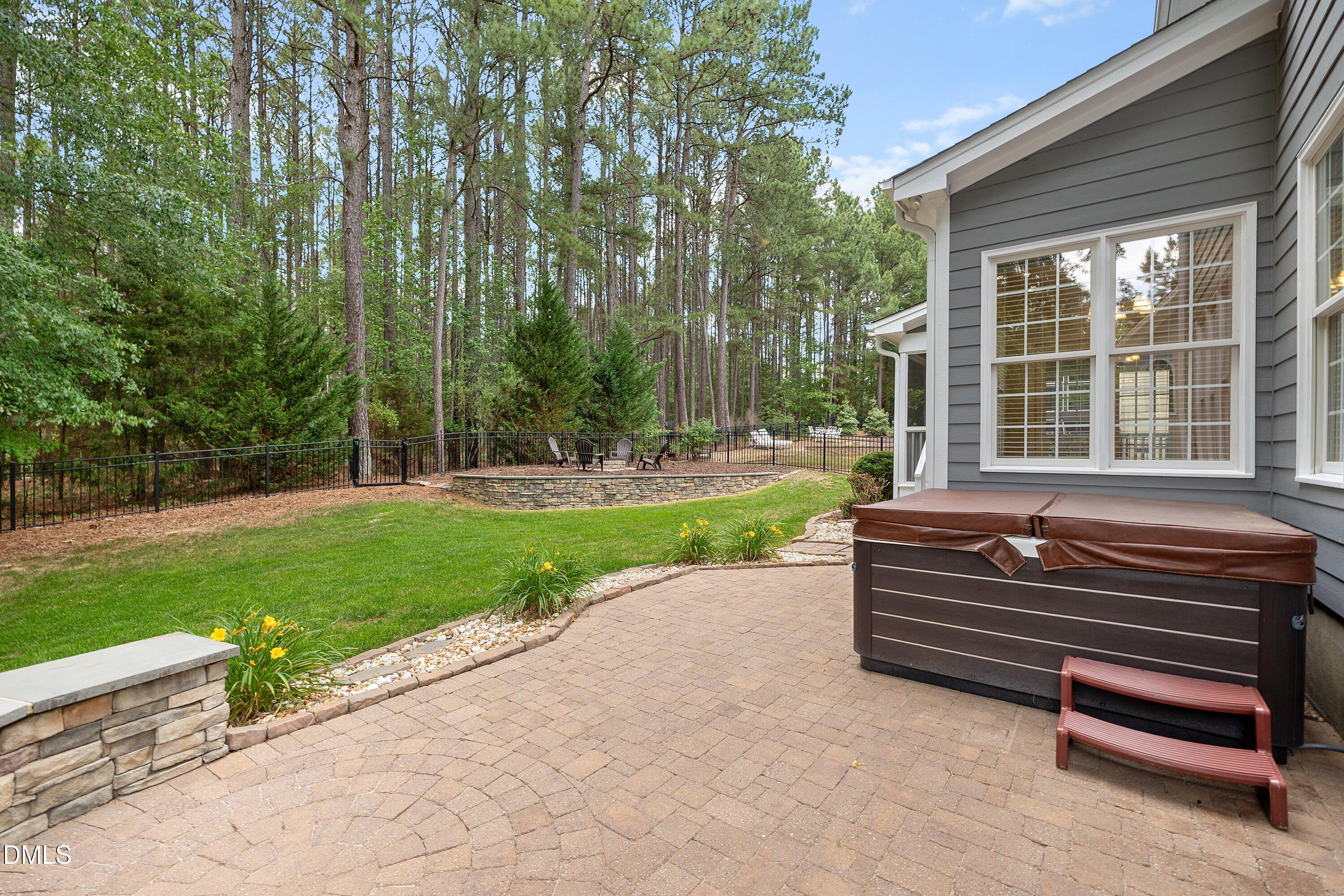 1005 Prairie Aster Court Property Photo 13
