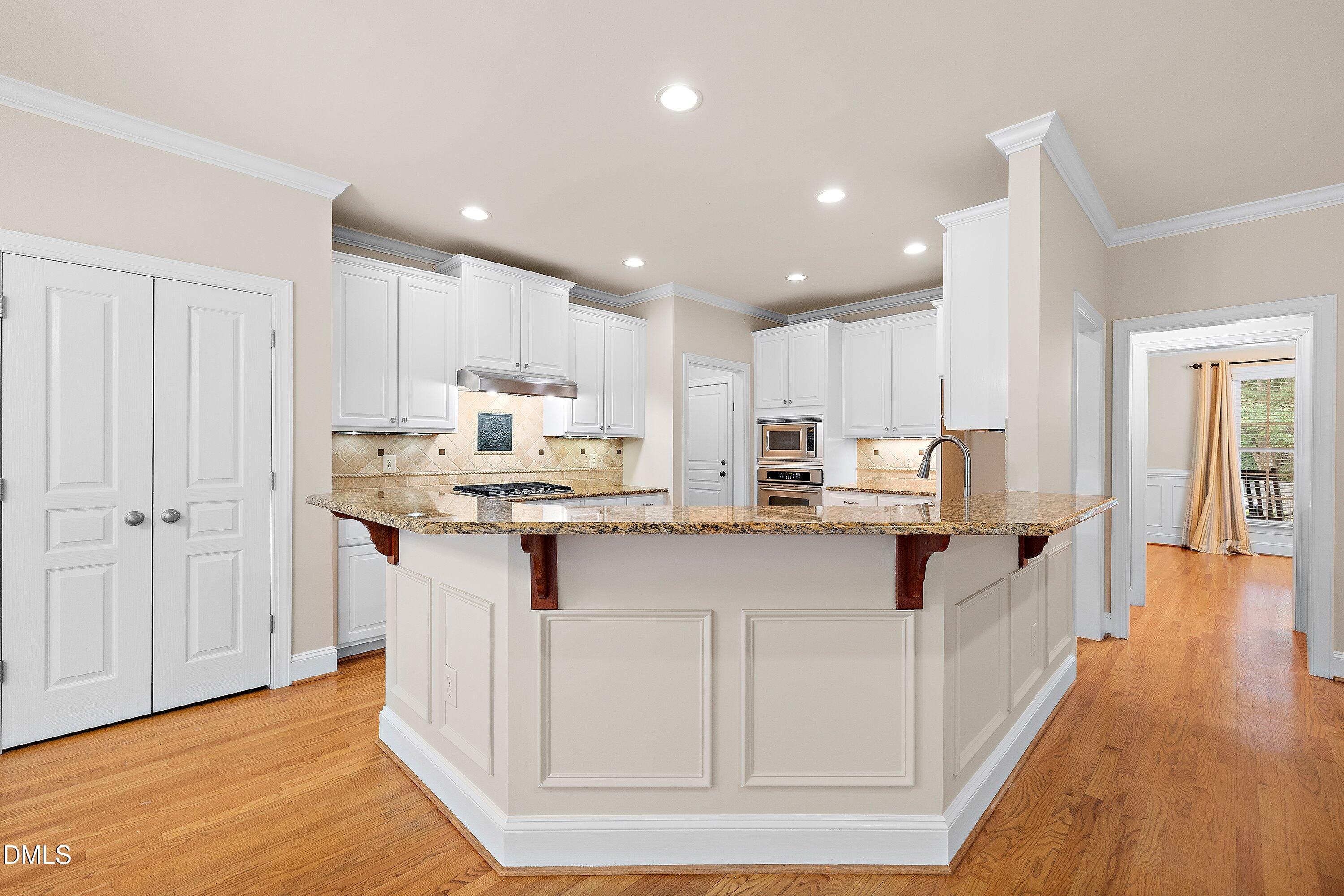 1005 Prairie Aster Court Property Photo 32