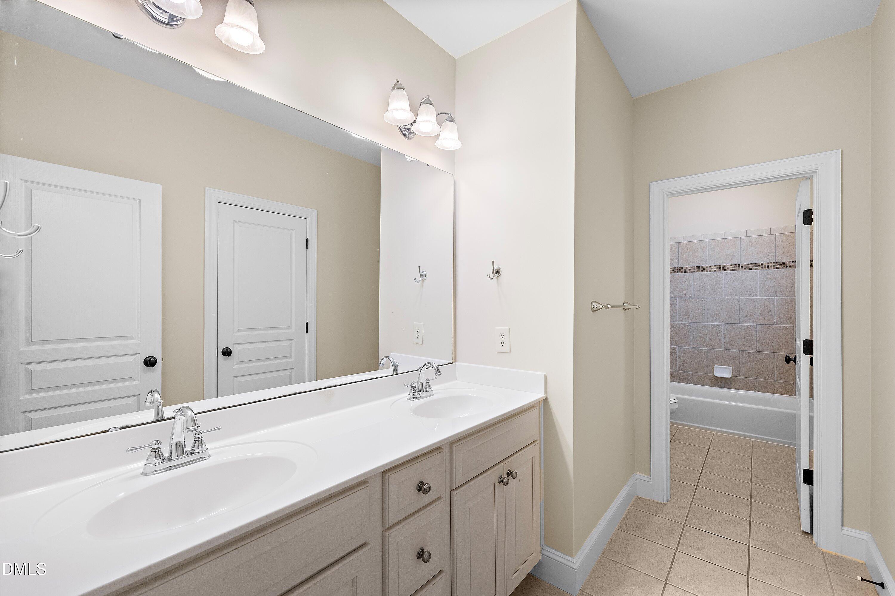 1005 Prairie Aster Court Property Photo 48