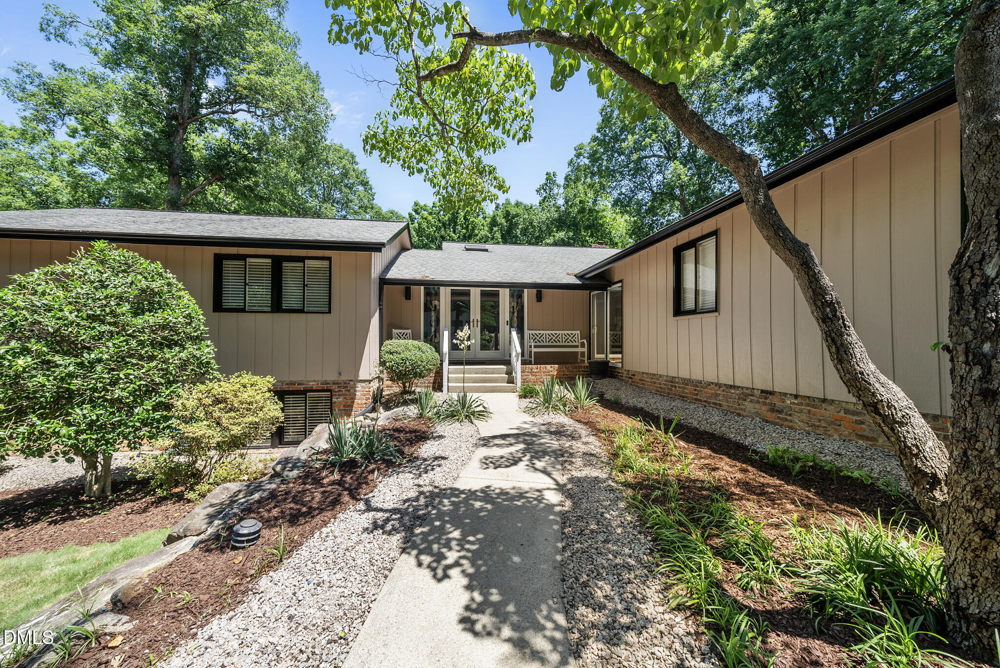 4501 Wingate Drive Property Photo 3