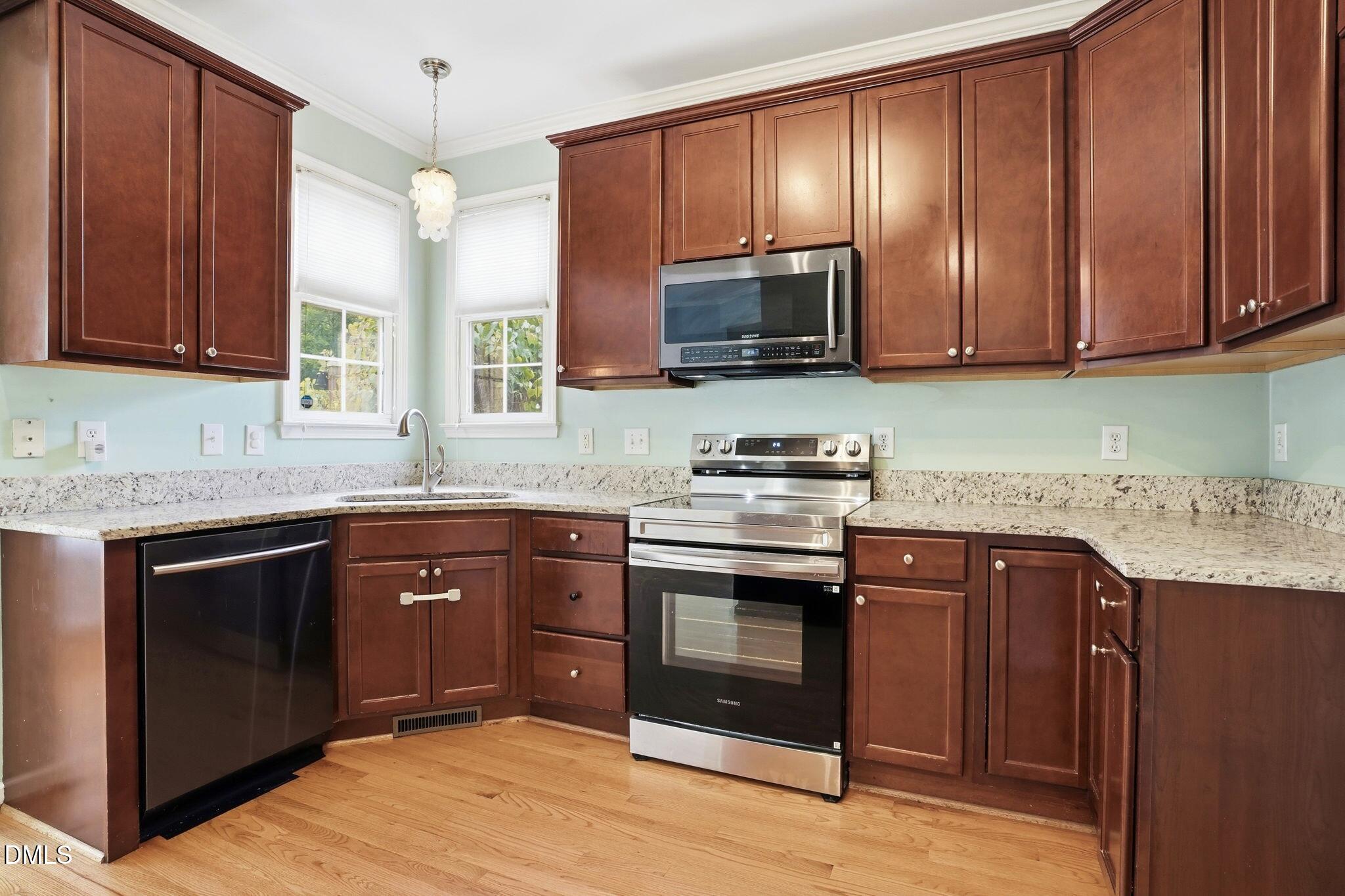 800 Meadow Flowers Avenue Property Photo 12