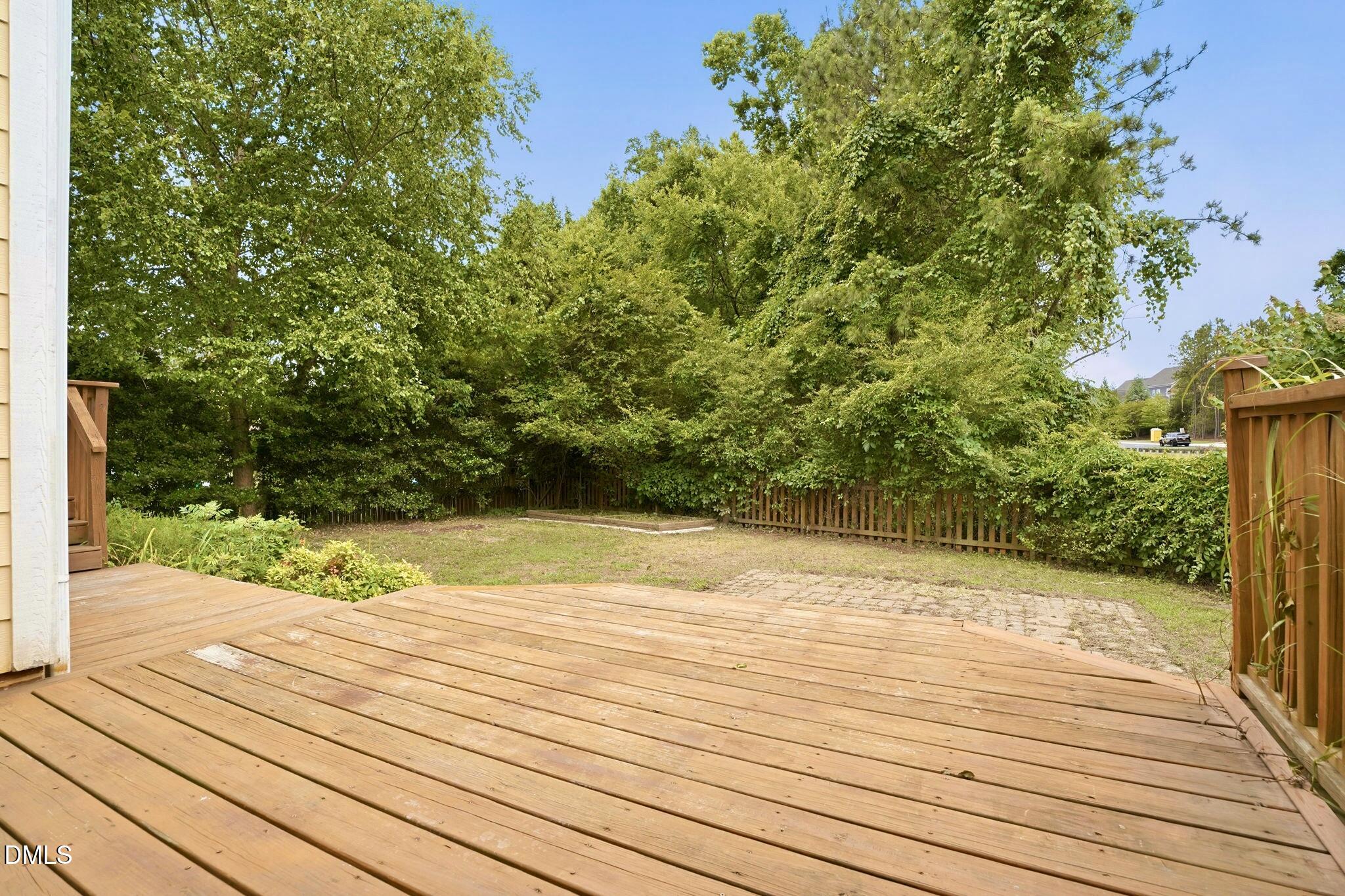 800 Meadow Flowers Avenue Property Photo 29
