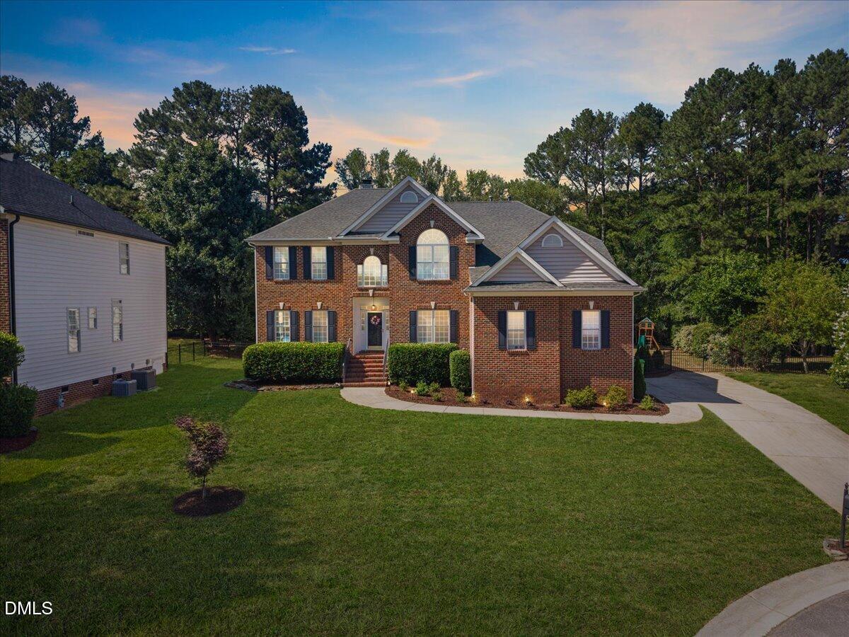 2817 Crystal Oaks Lane Property Photo 1