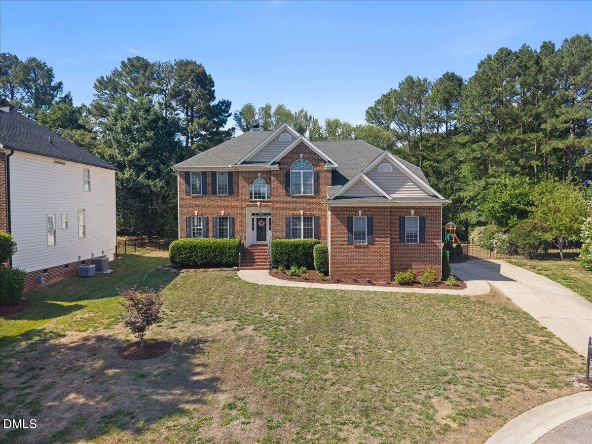 2817 Crystal Oaks Lane Property Photo 2