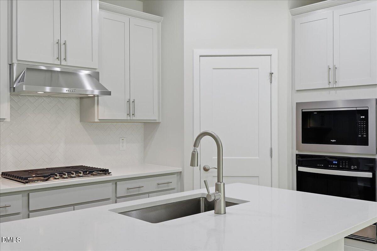 136 Beadwood Street Property Photo 10
