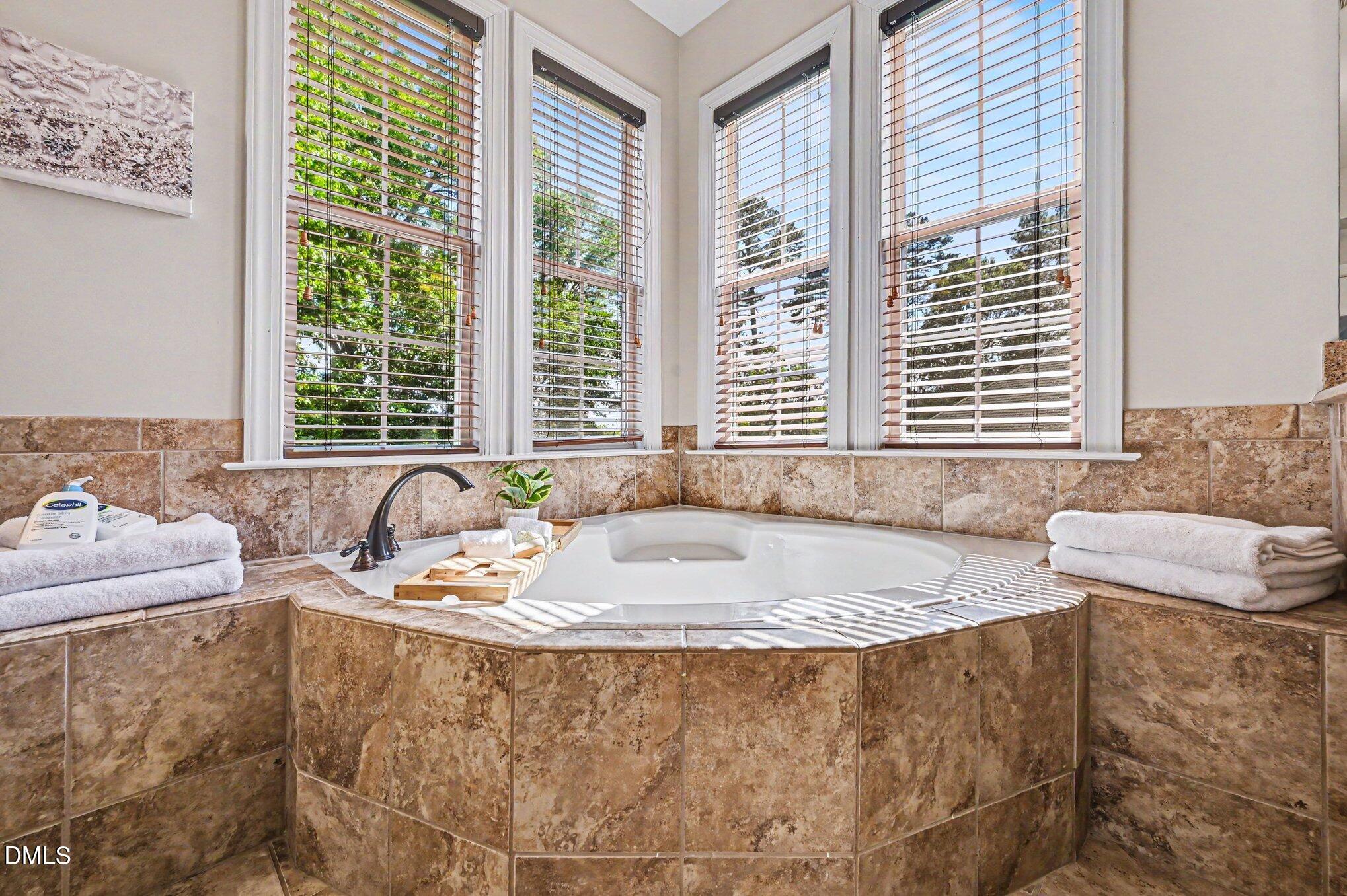 5 Teahouse Court Property Photo 27