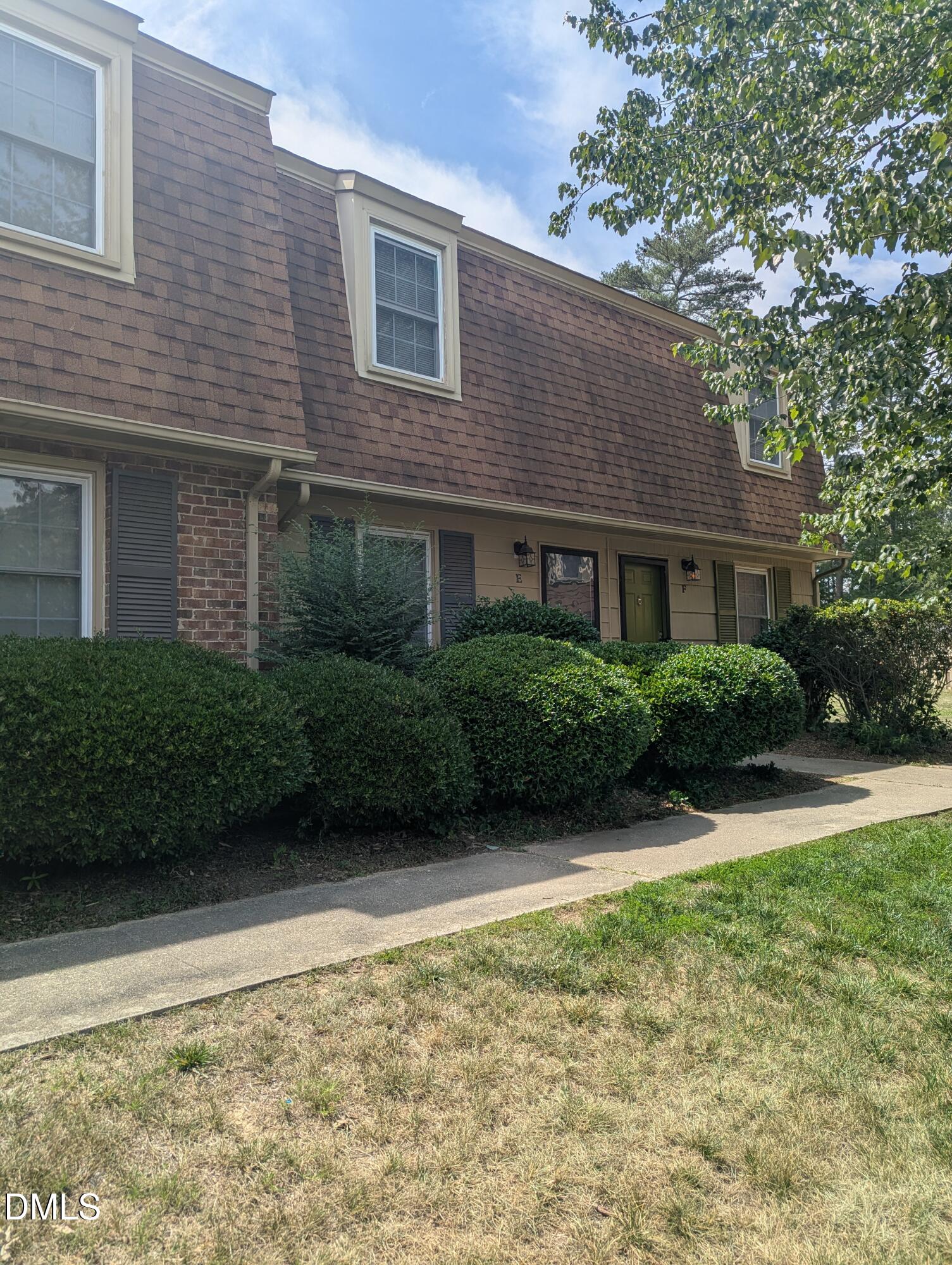 4810 Blue Bird Court E Property Photo 2