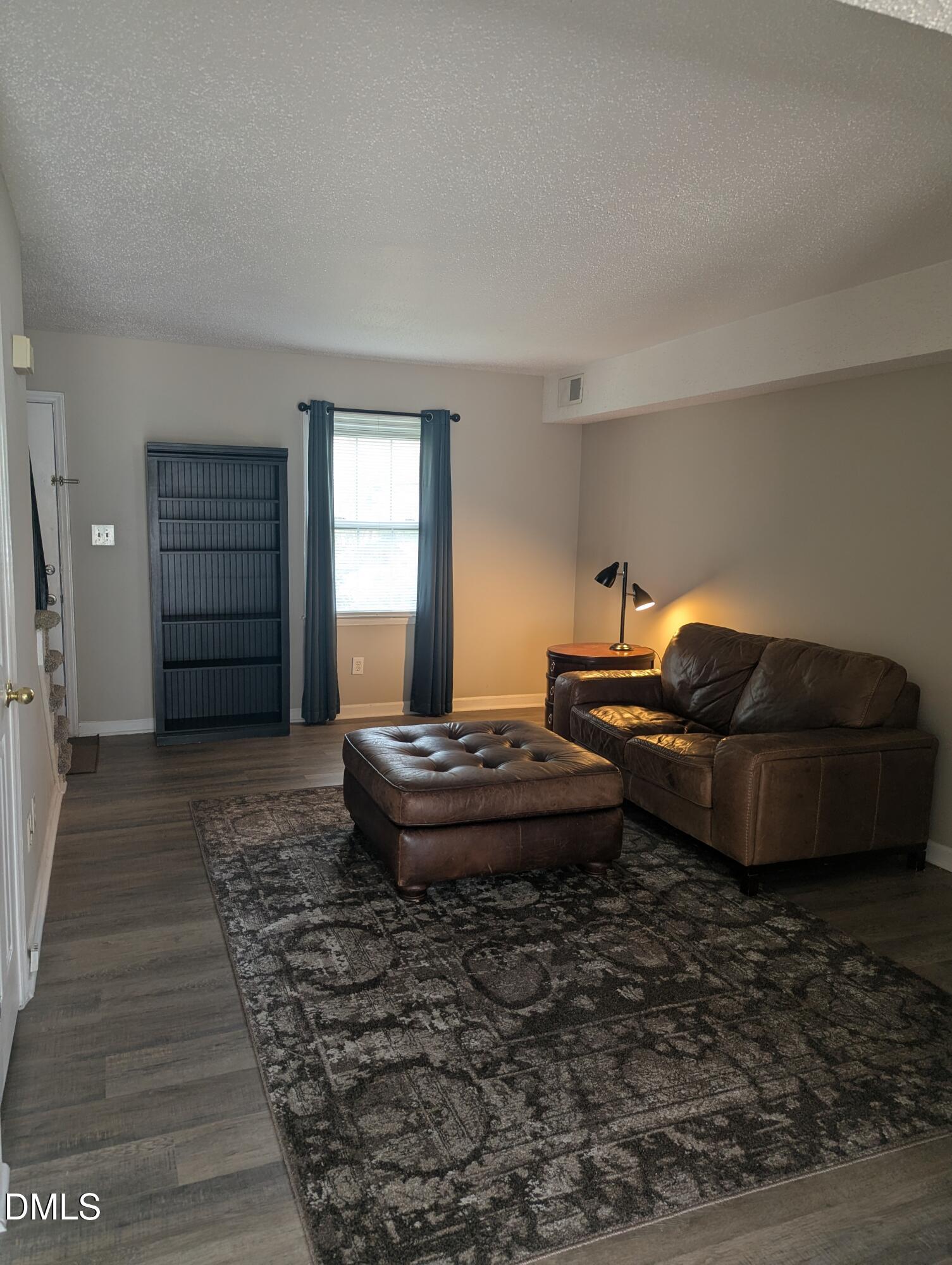 4810 Blue Bird Court E Property Photo 10
