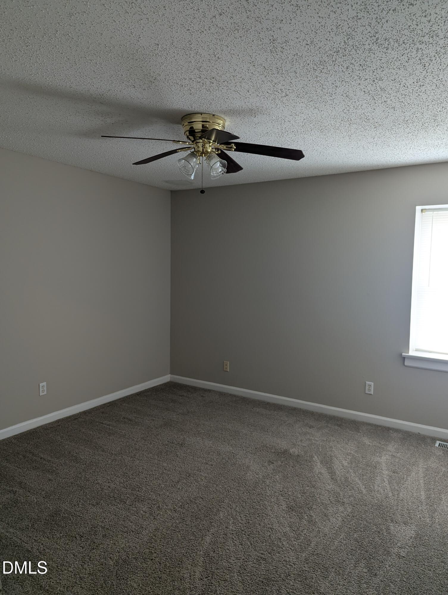 4810 Blue Bird Court E Property Photo 19