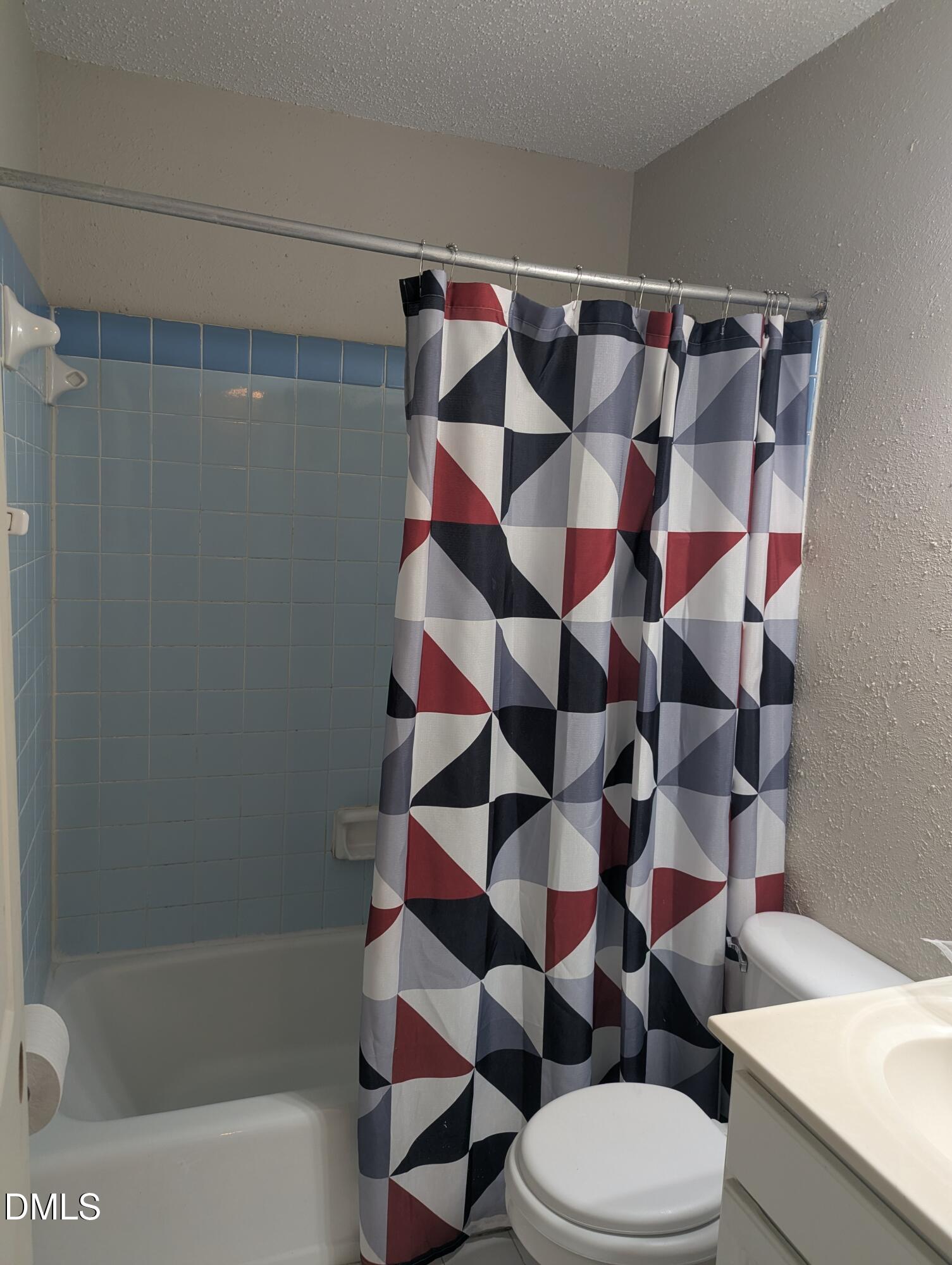 4810 Blue Bird Court E Property Photo 24