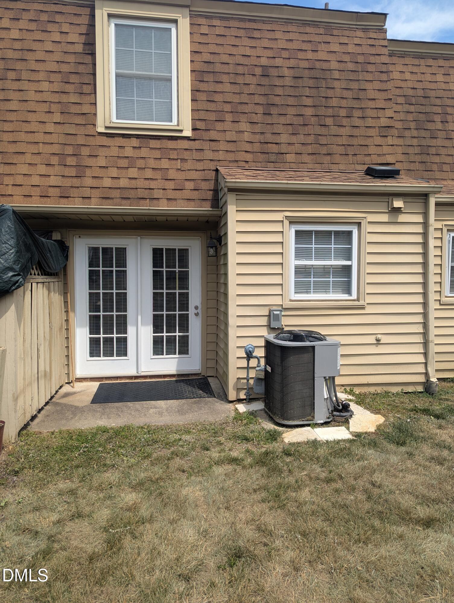 4810 Blue Bird Court E Property Photo 26