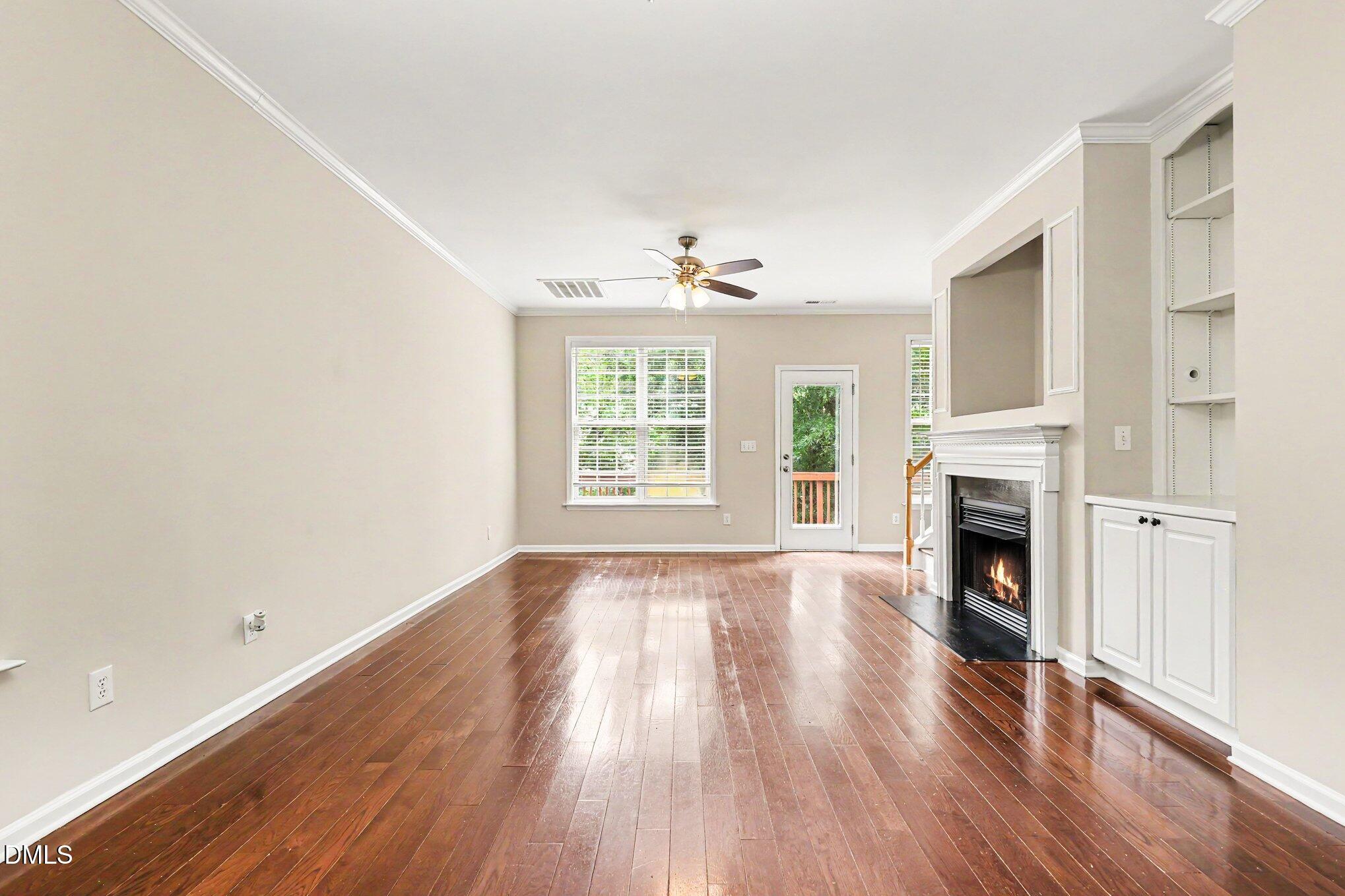 2389 Sapphire Valley Drive Property Photo 3