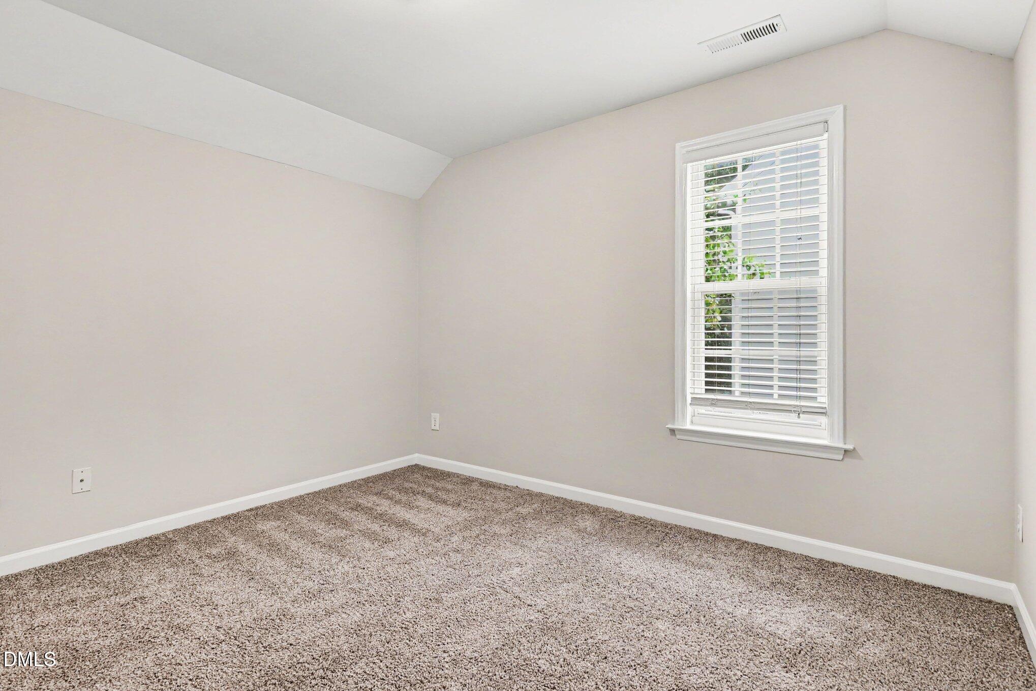 2389 Sapphire Valley Drive Property Photo 9