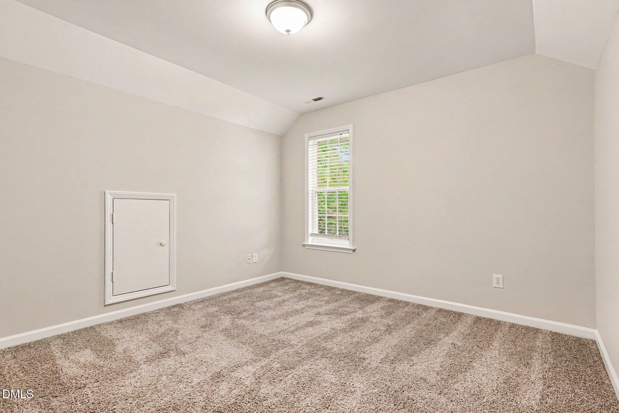 2389 Sapphire Valley Drive Property Photo 10