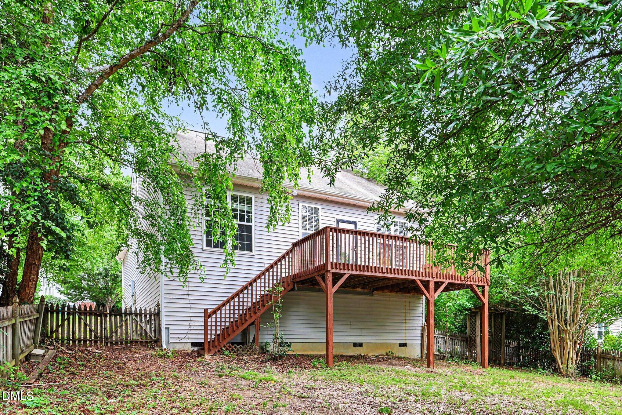 2389 Sapphire Valley Drive Property Photo 15