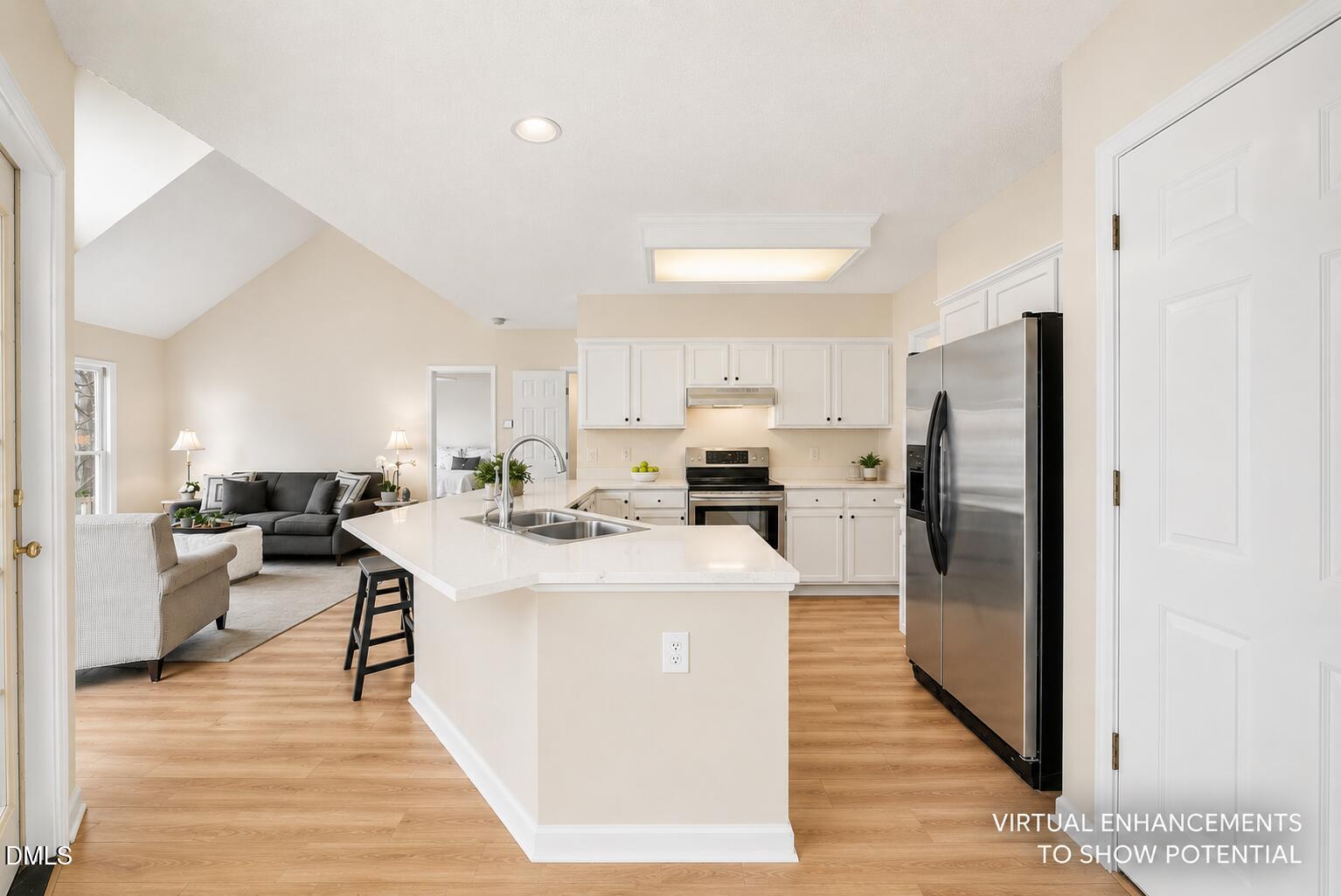 805 Beddingfield Drive Property Photo 4