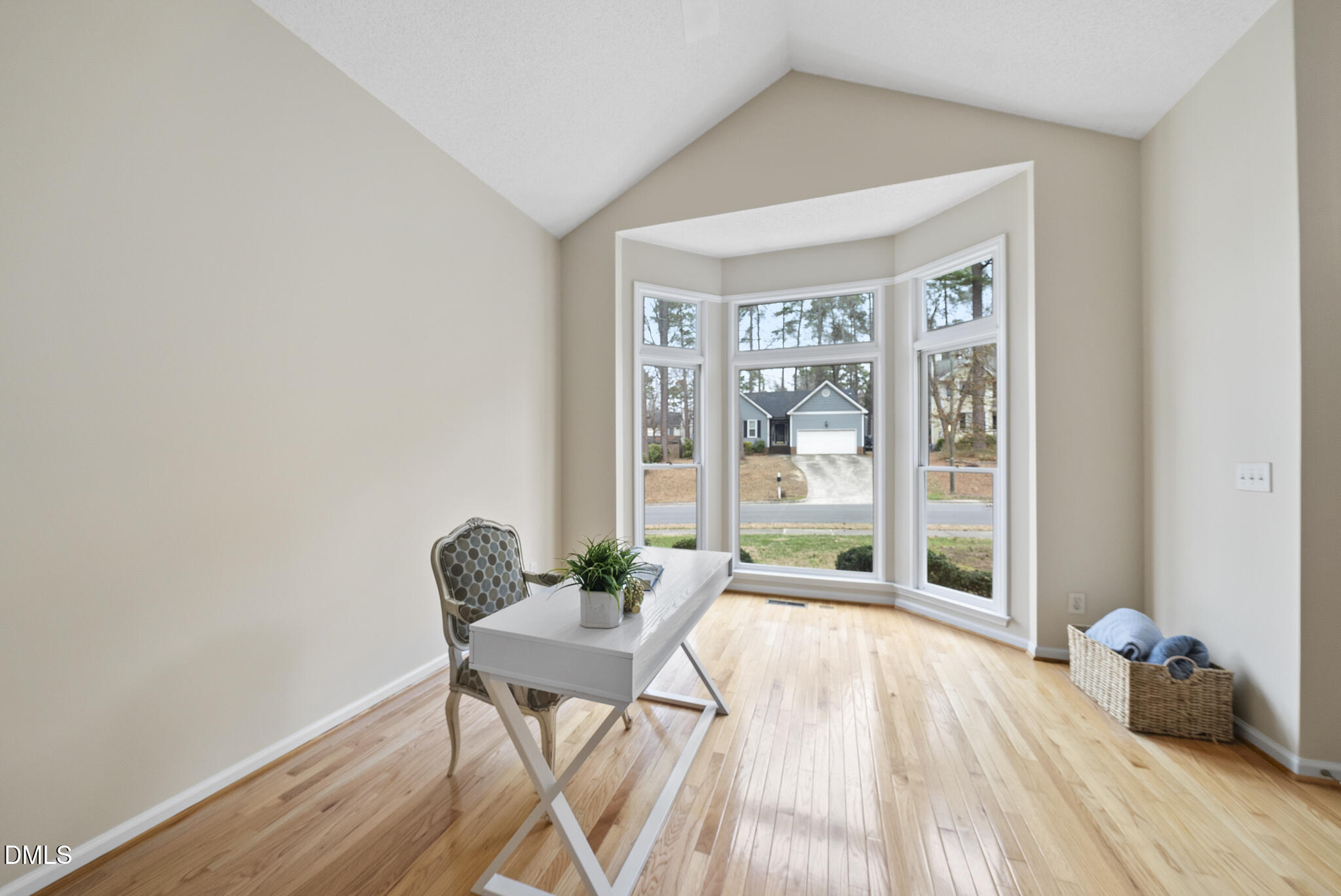805 Beddingfield Drive Property Photo 14