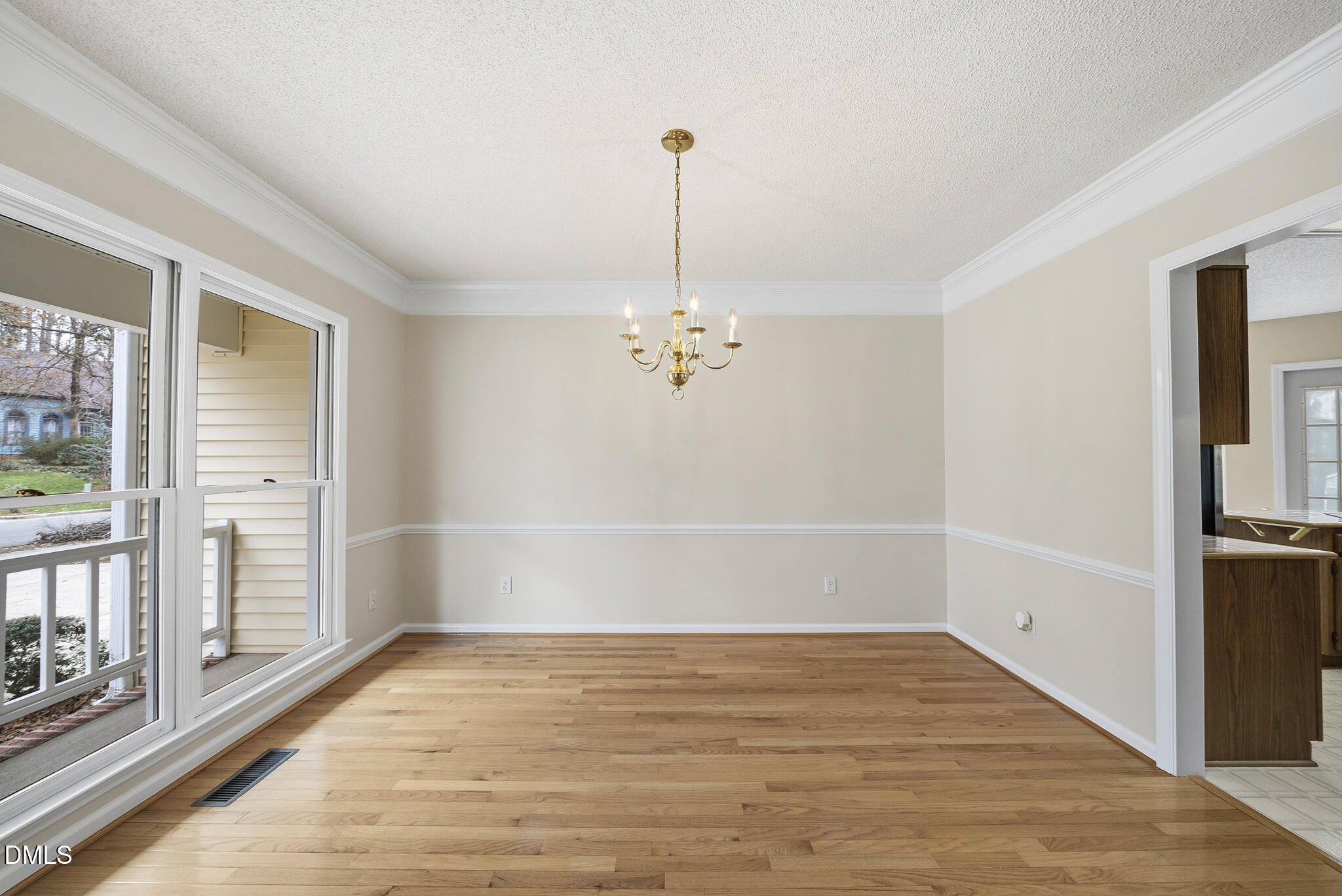 805 Beddingfield Drive Property Photo 15